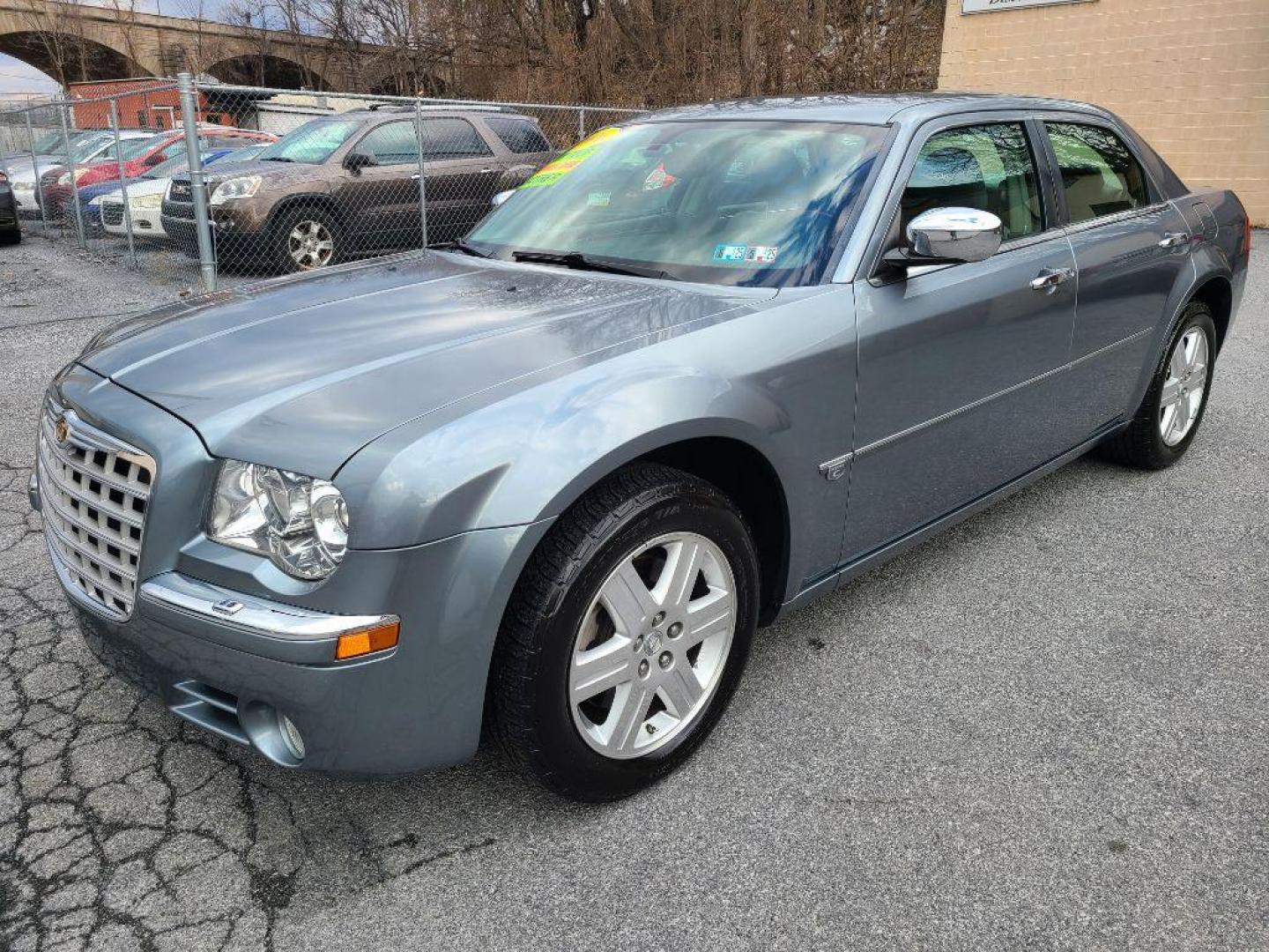 2006 GRAY CHRYSLER 300C AWD SDN (2C3LK63H26H) with an 5.7L engine, Automatic transmission, located at 117 North Cameron Street, Harrisburg, PA, 17101, (717) 963-8962, 40.266762, -76.875259 - WE FINANCE!!! Good Credit/ Bad Credit/ No Credit - ALL Trade-Ins Welcomed!!! ***Guaranteed Credit Approval*** APPLY ONLINE or CALL us TODAY ;) Internet Prices and Marketplace Prices are SPECIAL discounted ***CASH DEALS*** Retail Prices are higher. Please call us to discuss your cash and finan - Photo#0