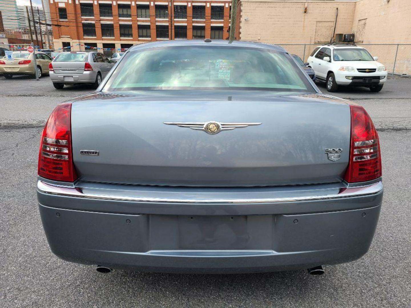 2006 GRAY CHRYSLER 300C AWD SDN (2C3LK63H26H) with an 5.7L engine, Automatic transmission, located at 117 North Cameron Street, Harrisburg, PA, 17101, (717) 963-8962, 40.266762, -76.875259 - WE FINANCE!!! Good Credit/ Bad Credit/ No Credit - ALL Trade-Ins Welcomed!!! ***Guaranteed Credit Approval*** APPLY ONLINE or CALL us TODAY ;) Internet Prices and Marketplace Prices are SPECIAL discounted ***CASH DEALS*** Retail Prices are higher. Please call us to discuss your cash and finan - Photo#4