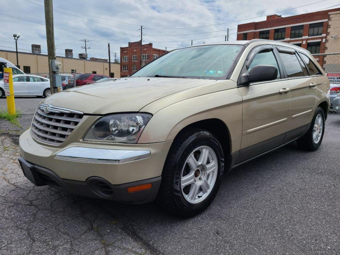 2006 GOLD CHRYSLER PACIFICA TOURING (2A4GM68436R) with an 3.5L engine, Automatic transmission, located at 117 North Cameron Street, Harrisburg, PA, 17101, (717) 963-8962, 40.266762, -76.875259 - WE FINANCE!!! Good Credit/ Bad Credit/ No Credit - ALL Trade-Ins Welcomed!!! ***Guaranteed Credit Approval*** APPLY ONLINE or CALL us TODAY ;) Internet Prices and Marketplace Prices are SPECIAL discounted ***CASH DEALS*** Retail Prices are higher. Please call us to discuss your cash and finan - Photo#0