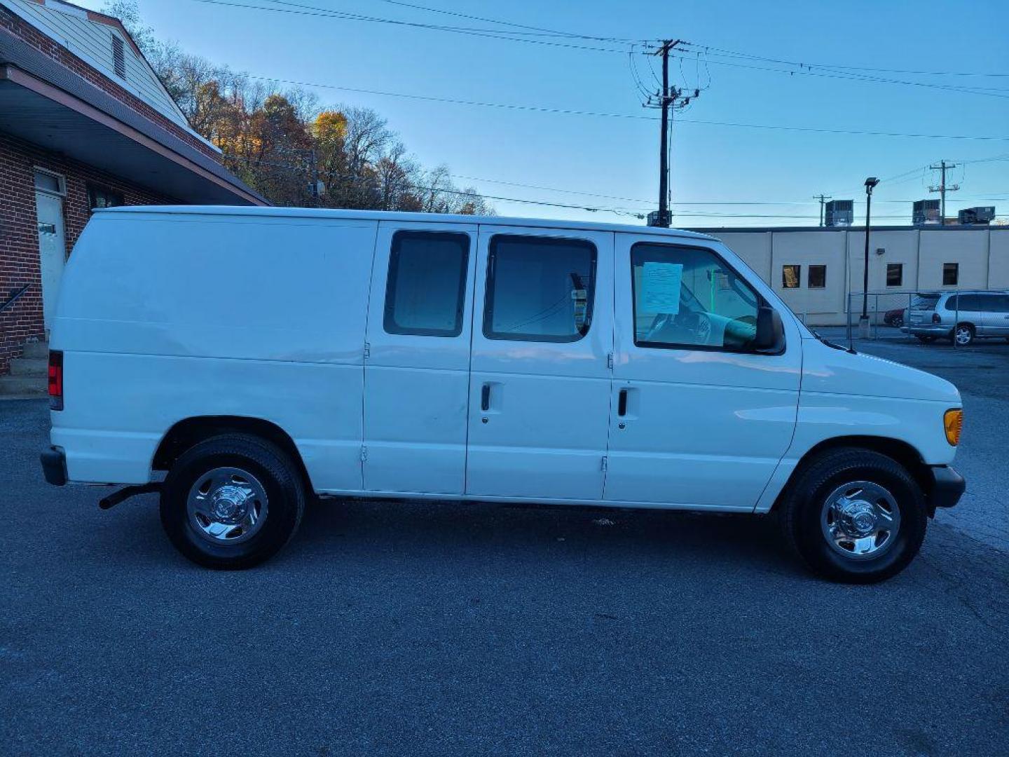 2006 WHITE FORD ECONOLINE E150 VAN (1FTRE14WX6H) with an 4.6L engine, Automatic transmission, located at 7981 Paxton Street, Harrisburg, PA, 17111, (717) 561-2926, 40.261490, -76.749229 - WE FINANCE!!! Good Credit/ Bad Credit/ No Credit - ALL Trade-Ins Welcomed!!! ***Guaranteed Credit Approval*** APPLY ONLINE or CALL us TODAY ;) Internet Prices and Marketplace Prices are SPECIAL discounted ***CASH DEALS*** Retail Prices are higher. Please call us to discuss your cash and finan - Photo#5