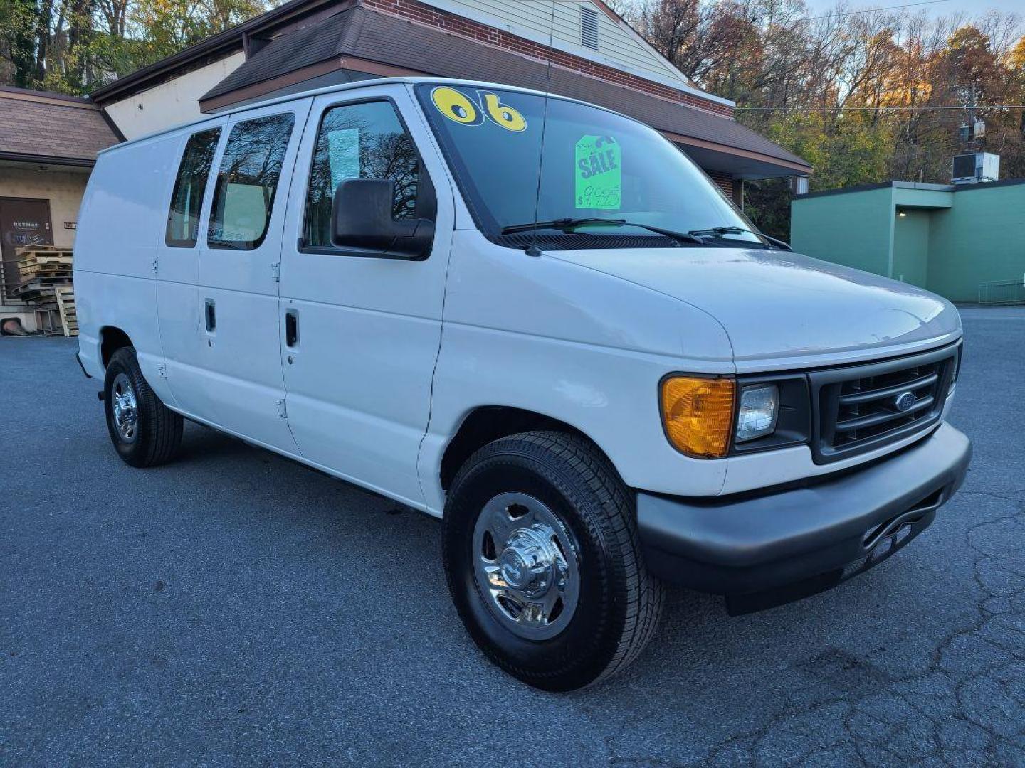 2006 WHITE FORD ECONOLINE E150 VAN (1FTRE14WX6H) with an 4.6L engine, Automatic transmission, located at 7981 Paxton Street, Harrisburg, PA, 17111, (717) 561-2926, 40.261490, -76.749229 - WE FINANCE!!! Good Credit/ Bad Credit/ No Credit - ALL Trade-Ins Welcomed!!! ***Guaranteed Credit Approval*** APPLY ONLINE or CALL us TODAY ;) Internet Prices and Marketplace Prices are SPECIAL discounted ***CASH DEALS*** Retail Prices are higher. Please call us to discuss your cash and finan - Photo#6