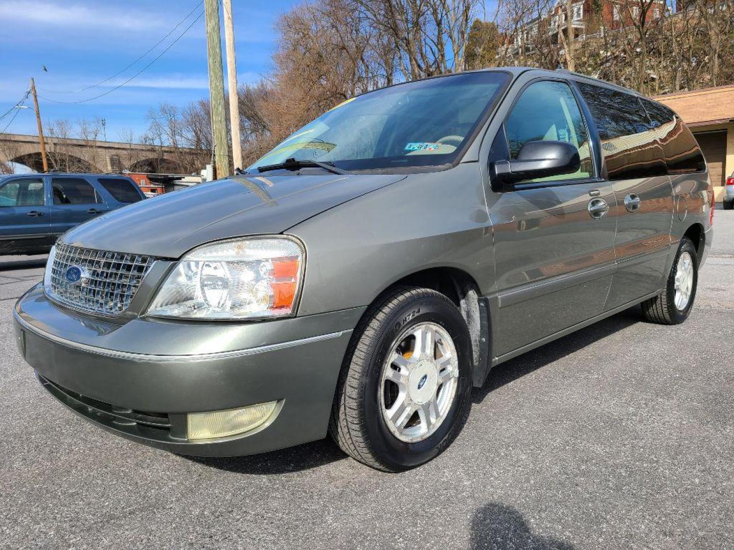 2006 GREEN FORD FREESTAR SEL (2FMDA52226B) with an 4.2L engine, Automatic transmission, located at 117 North Cameron Street, Harrisburg, PA, 17101, (717) 963-8962, 40.266762, -76.875259 - WE FINANCE!!! Good Credit/ Bad Credit/ No Credit - ALL Trade-Ins Welcomed!!! ***Guaranteed Credit Approval*** APPLY ONLINE or CALL us TODAY ;) Internet Prices and Marketplace Prices are SPECIAL discounted ***CASH DEALS*** Retail Prices are higher. Please call us to discuss your cash and finan - Photo#0