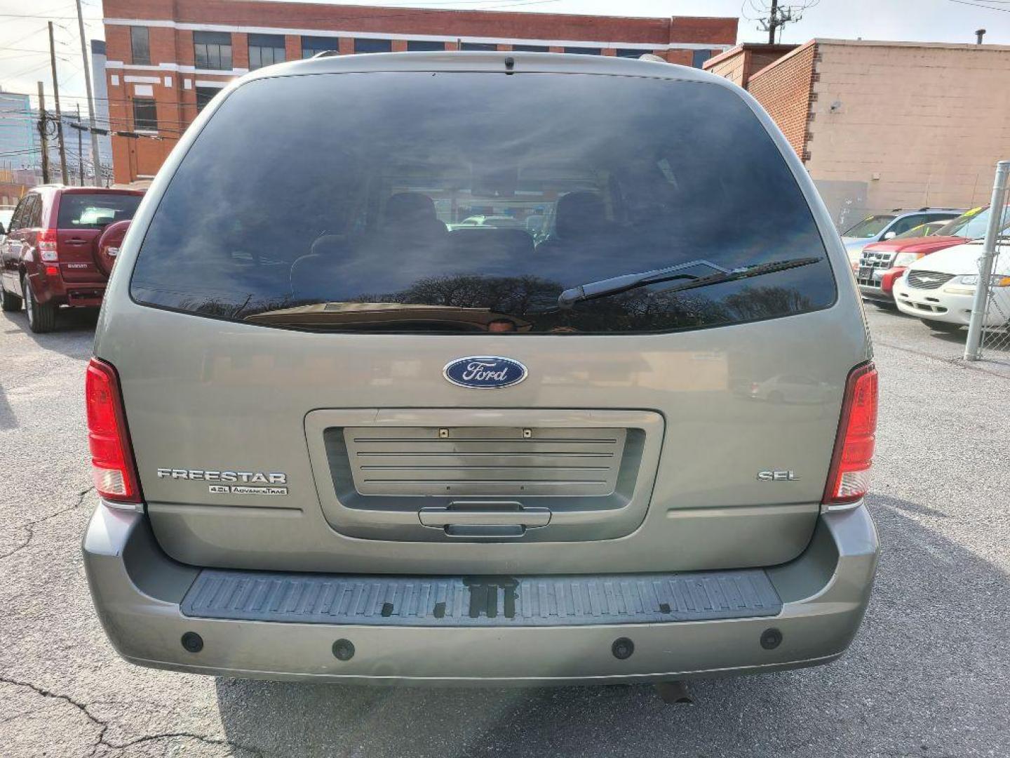 2006 GREEN FORD FREESTAR SEL (2FMDA52226B) with an 4.2L engine, Automatic transmission, located at 117 North Cameron Street, Harrisburg, PA, 17101, (717) 963-8962, 40.266762, -76.875259 - WE FINANCE!!! Good Credit/ Bad Credit/ No Credit - ALL Trade-Ins Welcomed!!! ***Guaranteed Credit Approval*** APPLY ONLINE or CALL us TODAY ;) Internet Prices and Marketplace Prices are SPECIAL discounted ***CASH DEALS*** Retail Prices are higher. Please call us to discuss your cash and finan - Photo#3