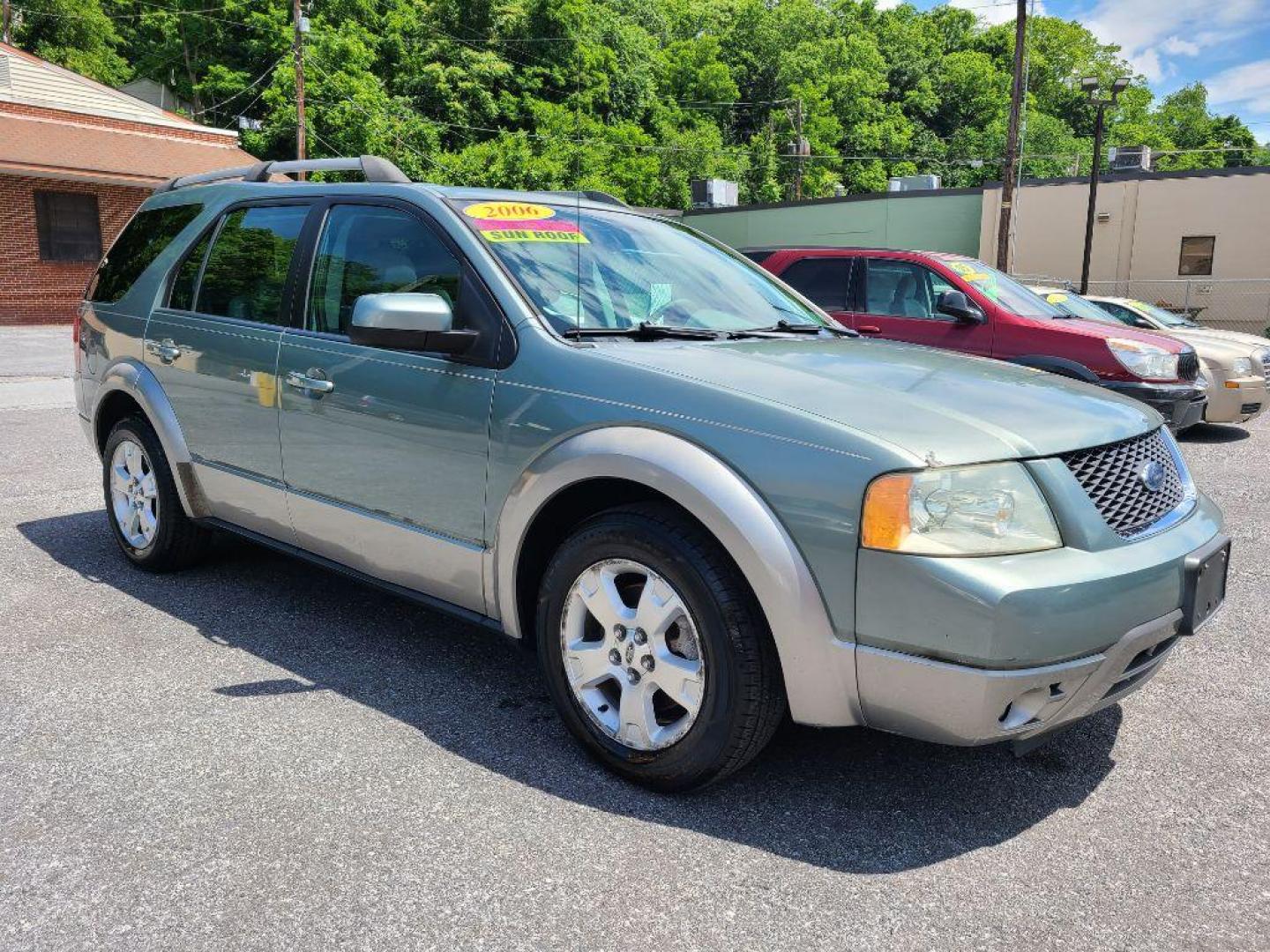 2006 GREEN FORD FREESTYLE SEL (1FMDK05106G) with an 3.0L engine, Continuously Variable transmission, located at 117 North Cameron Street, Harrisburg, PA, 17101, (717) 963-8962, 40.266762, -76.875259 - WE FINANCE!!! Good Credit/ Bad Credit/ No Credit - ALL Trade-Ins Welcomed!!! ***Guaranteed Credit Approval*** APPLY ONLINE or CALL us TODAY ;) Internet Prices and Marketplace Prices are SPECIAL discounted ***CASH DEALS*** Retail Prices are higher. Please call us to discuss your cash and finan - Photo#6