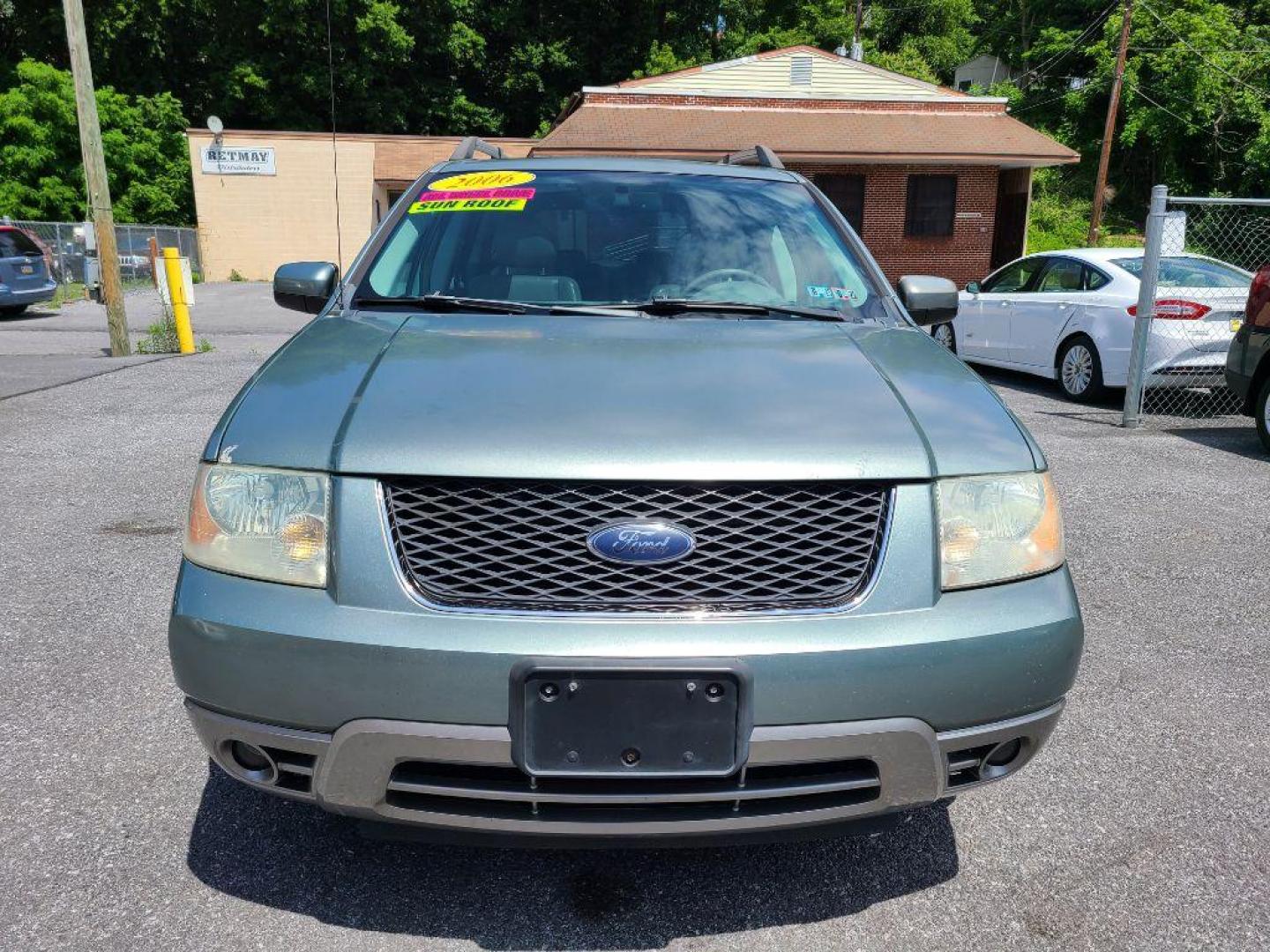 2006 GREEN FORD FREESTYLE SEL (1FMDK05106G) with an 3.0L engine, Continuously Variable transmission, located at 117 North Cameron Street, Harrisburg, PA, 17101, (717) 963-8962, 40.266762, -76.875259 - WE FINANCE!!! Good Credit/ Bad Credit/ No Credit - ALL Trade-Ins Welcomed!!! ***Guaranteed Credit Approval*** APPLY ONLINE or CALL us TODAY ;) Internet Prices and Marketplace Prices are SPECIAL discounted ***CASH DEALS*** Retail Prices are higher. Please call us to discuss your cash and finan - Photo#7