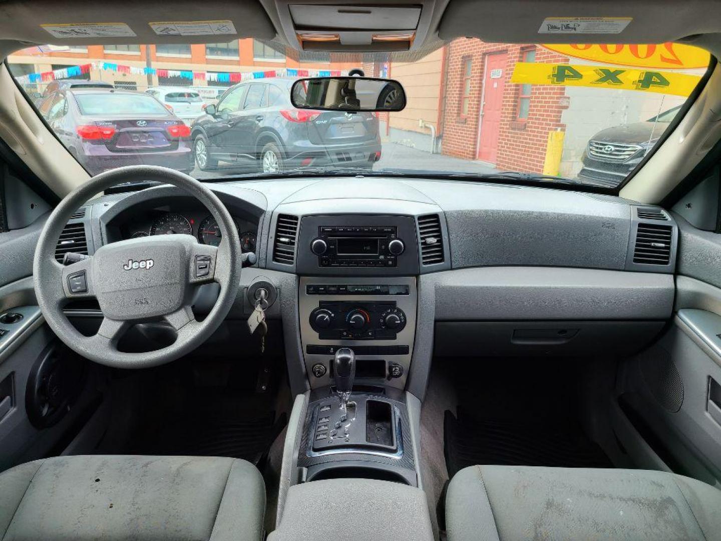 2006 BLUE JEEP GRAND CHEROKEE LAREDO (1J4GR48K46C) with an 3.7L engine, Automatic transmission, located at 117 North Cameron Street, Harrisburg, PA, 17101, (717) 963-8962, 40.266762, -76.875259 - WE FINANCE!!! Good Credit/ Bad Credit/ No Credit - ALL Trade-Ins Welcomed!!! ***Guaranteed Credit Approval*** APPLY ONLINE or CALL us TODAY ;) Internet Prices and Marketplace Prices are SPECIAL discounted ***CASH DEALS*** Retail Prices are higher. Please call us to discuss your cash and finan - Photo#9