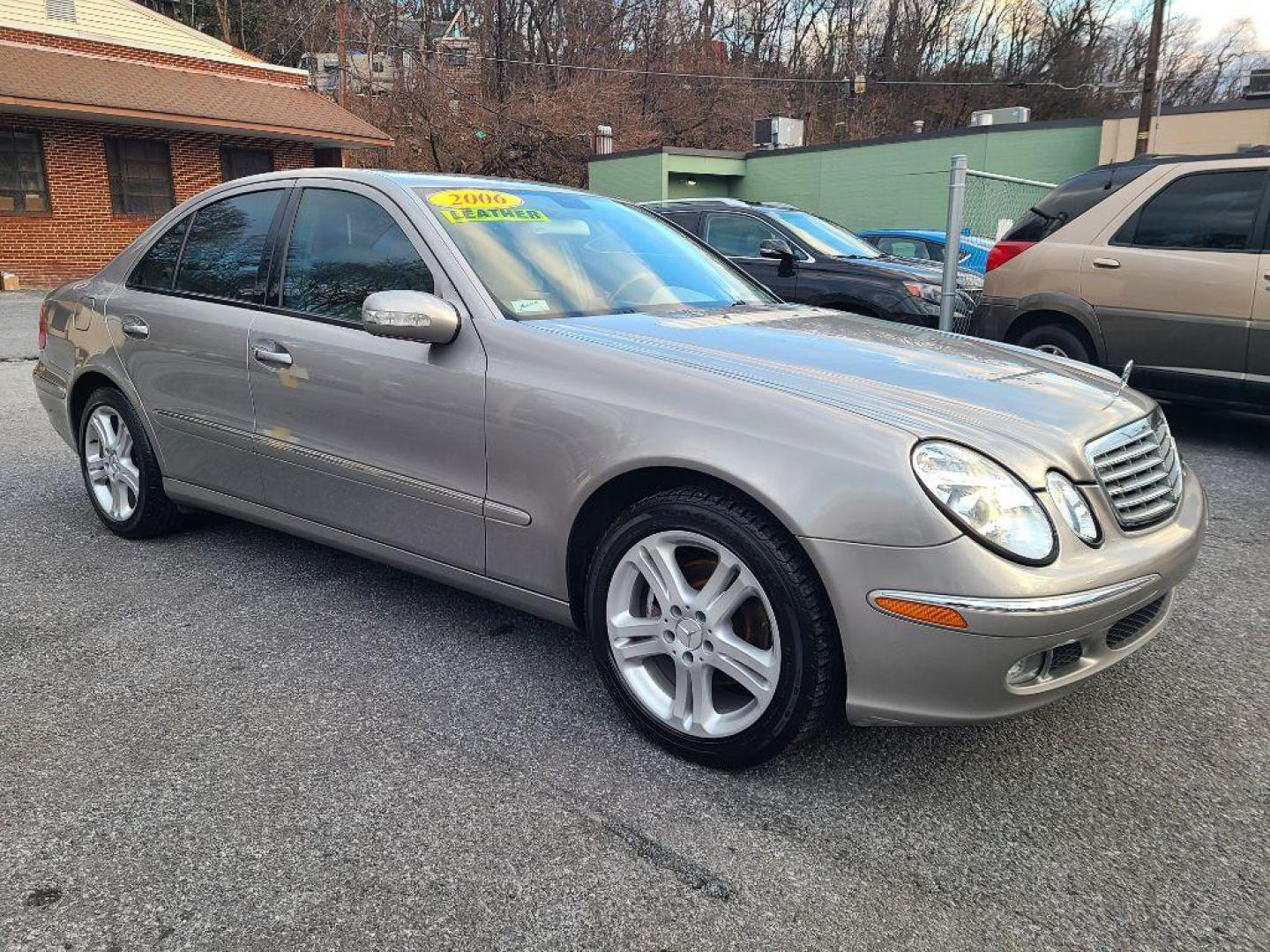 2006 TAN MERCEDES-BENZ E-CLASS E350 (WDBUF56J56A) with an 3.5L engine, Automatic transmission, located at 117 North Cameron Street, Harrisburg, PA, 17101, (717) 963-8962, 40.266762, -76.875259 - WE FINANCE!!! Good Credit/ Bad Credit/ No Credit - ALL Trade-Ins Welcomed!!! ***Guaranteed Credit Approval*** APPLY ONLINE or CALL us TODAY ;) Internet Prices and Marketplace Prices are SPECIAL discounted ***CASH DEALS*** Retail Prices are higher. Please call us to discuss your cash and finan - Photo#6