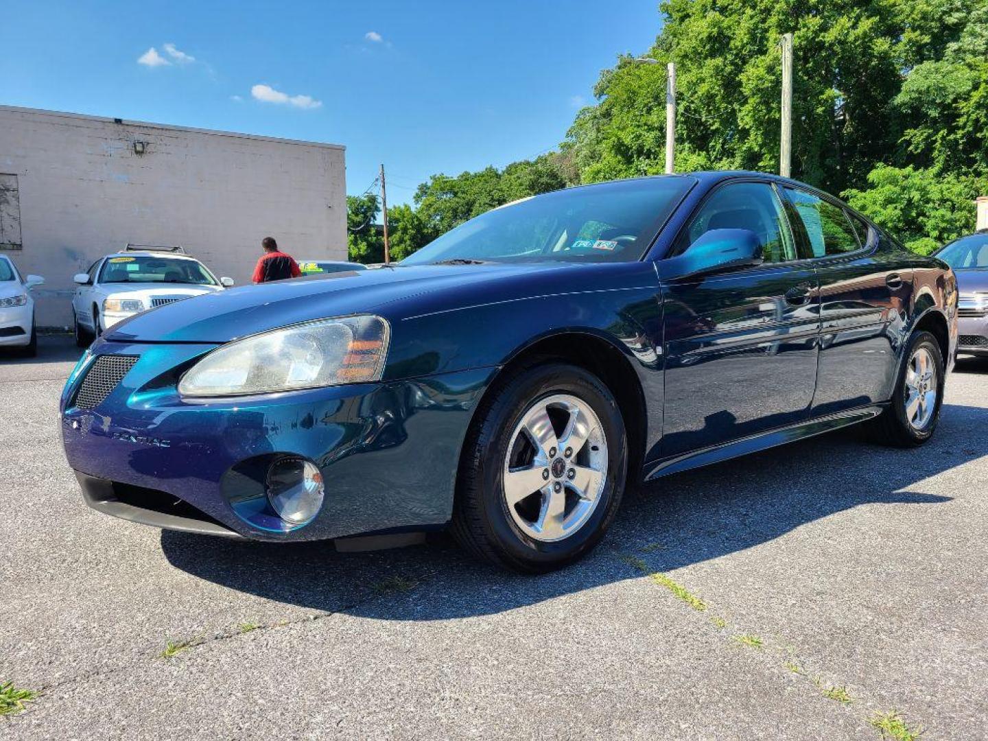 2006 GREEN PONTIAC GRAND PRIX BASE (2G2WP552561) with an 3.8L engine, Automatic transmission, located at 117 North Cameron Street, Harrisburg, PA, 17101, (717) 963-8962, 40.266762, -76.875259 - WE FINANCE!!! Good Credit/ Bad Credit/ No Credit - ALL Trade-Ins Welcomed!!! ***Guaranteed Credit Approval*** APPLY ONLINE or CALL us TODAY ;) Internet Prices and Marketplace Prices are SPECIAL discounted ***CASH DEALS*** Retail Prices are higher. Please call us to discuss your cash and finan - Photo#0