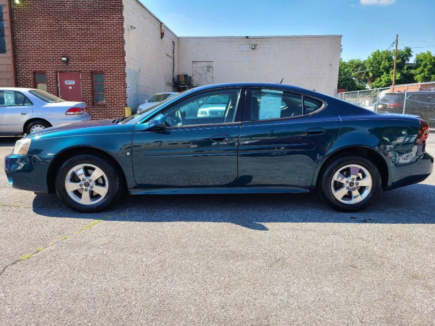 2006 GREEN PONTIAC GRAND PRIX BASE (2G2WP552561) with an 3.8L engine, Automatic transmission, located at 117 North Cameron Street, Harrisburg, PA, 17101, (717) 963-8962, 40.266762, -76.875259 - WE FINANCE!!! Good Credit/ Bad Credit/ No Credit - ALL Trade-Ins Welcomed!!! ***Guaranteed Credit Approval*** APPLY ONLINE or CALL us TODAY ;) Internet Prices and Marketplace Prices are SPECIAL discounted ***CASH DEALS*** Retail Prices are higher. Please call us to discuss your cash and finan - Photo#1