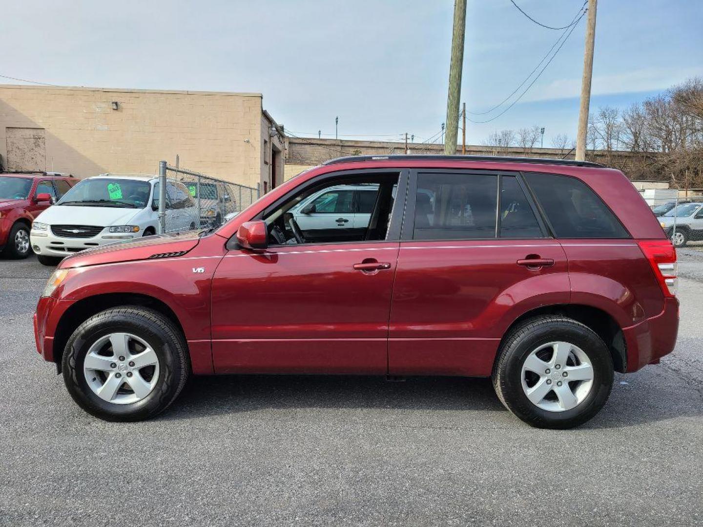 2006 BURGUN SUZUKI GRAND VITARA XSPORT (JS3TD944364) with an 2.7L engine, Automatic transmission, located at 7981 Paxton Street, Harrisburg, PA, 17111, (717) 561-2926, 40.261490, -76.749229 - WE FINANCE!!! Good Credit/ Bad Credit/ No Credit - ALL Trade-Ins Welcomed!!! ***Guaranteed Credit Approval*** APPLY ONLINE or CALL us TODAY ;) Internet Prices and Marketplace Prices are SPECIAL discounted ***CASH DEALS*** Retail Prices are higher. Please call us to discuss your cash and finan - Photo#1