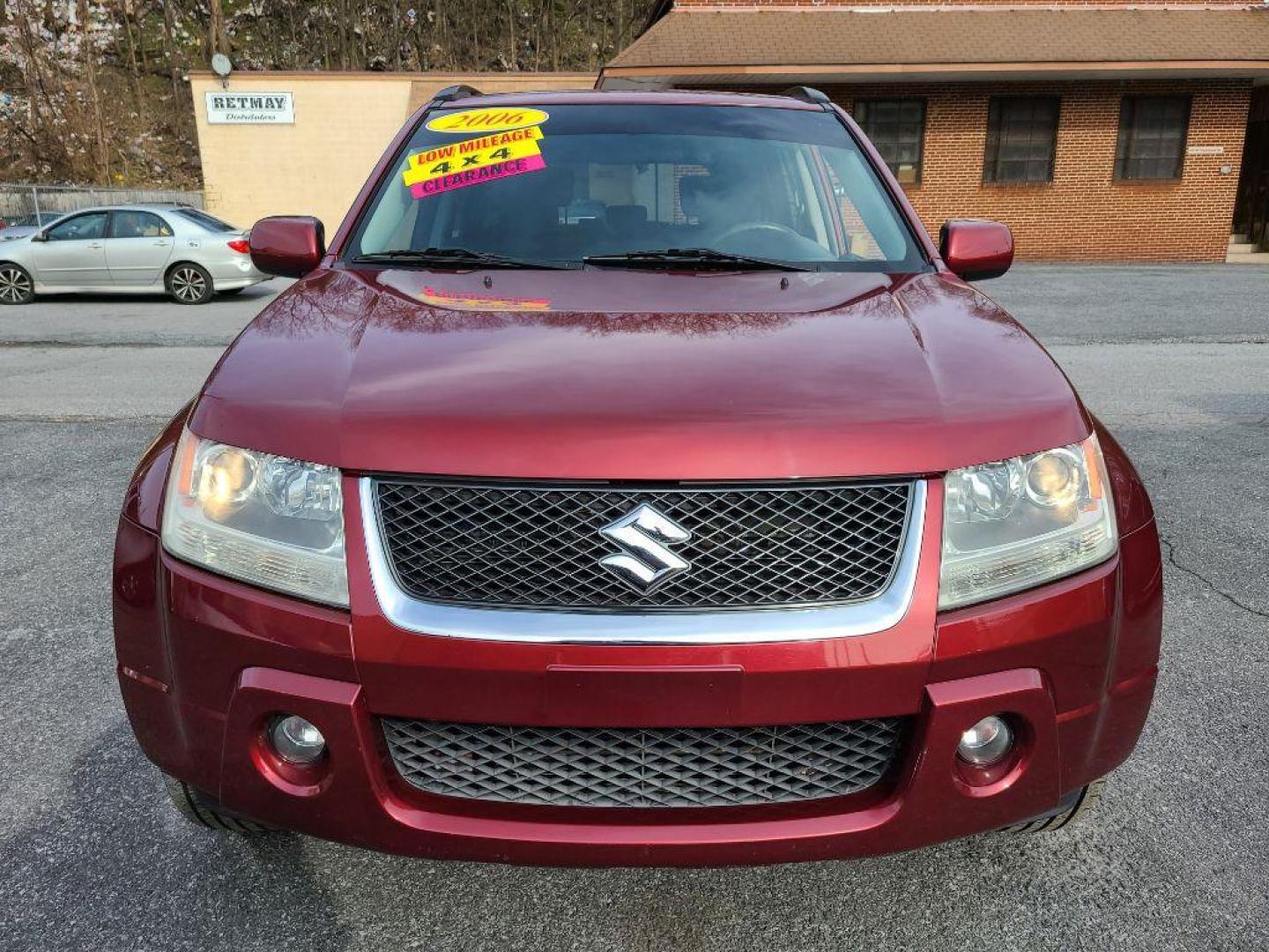 2006 BURGUN SUZUKI GRAND VITARA XSPORT (JS3TD944364) with an 2.7L engine, Automatic transmission, located at 7981 Paxton Street, Harrisburg, PA, 17111, (717) 561-2926, 40.261490, -76.749229 - WE FINANCE!!! Good Credit/ Bad Credit/ No Credit - ALL Trade-Ins Welcomed!!! ***Guaranteed Credit Approval*** APPLY ONLINE or CALL us TODAY ;) Internet Prices and Marketplace Prices are SPECIAL discounted ***CASH DEALS*** Retail Prices are higher. Please call us to discuss your cash and finan - Photo#7