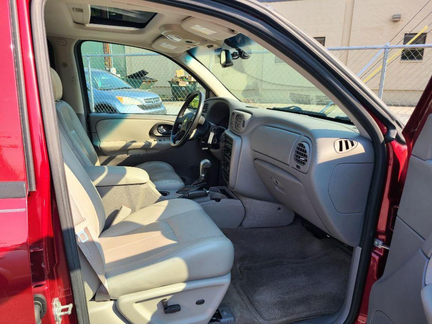 2007 RED CHEVROLET TRAILBLAZER LS (1GNDT13S872) with an 4.2L engine, Automatic transmission, located at 117 North Cameron Street, Harrisburg, PA, 17101, (717) 963-8962, 40.266762, -76.875259 - WE FINANCE!!! Good Credit/ Bad Credit/ No Credit - ALL Trade-Ins Welcomed!!! ***Guaranteed Credit Approval*** APPLY ONLINE or CALL us TODAY ;) Internet Prices and Marketplace Prices are SPECIAL discounted ***CASH DEALS*** Retail Prices are higher. Please call us to discuss your cash and finan - Photo#9