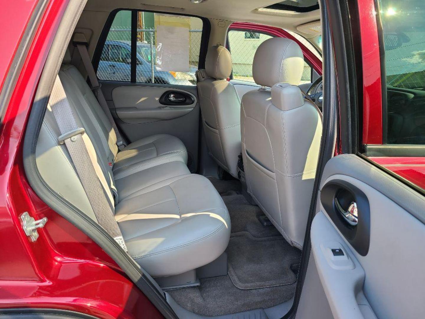 2007 RED CHEVROLET TRAILBLAZER LS (1GNDT13S872) with an 4.2L engine, Automatic transmission, located at 117 North Cameron Street, Harrisburg, PA, 17101, (717) 963-8962, 40.266762, -76.875259 - WE FINANCE!!! Good Credit/ Bad Credit/ No Credit - ALL Trade-Ins Welcomed!!! ***Guaranteed Credit Approval*** APPLY ONLINE or CALL us TODAY ;) Internet Prices and Marketplace Prices are SPECIAL discounted ***CASH DEALS*** Retail Prices are higher. Please call us to discuss your cash and finan - Photo#11