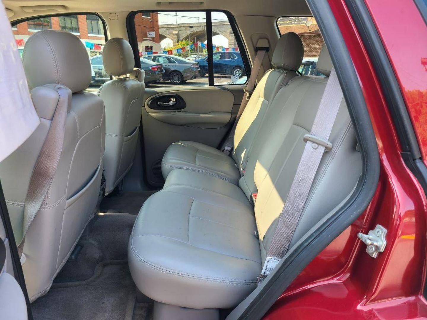 2007 RED CHEVROLET TRAILBLAZER LS (1GNDT13S872) with an 4.2L engine, Automatic transmission, located at 117 North Cameron Street, Harrisburg, PA, 17101, (717) 963-8962, 40.266762, -76.875259 - WE FINANCE!!! Good Credit/ Bad Credit/ No Credit - ALL Trade-Ins Welcomed!!! ***Guaranteed Credit Approval*** APPLY ONLINE or CALL us TODAY ;) Internet Prices and Marketplace Prices are SPECIAL discounted ***CASH DEALS*** Retail Prices are higher. Please call us to discuss your cash and finan - Photo#13