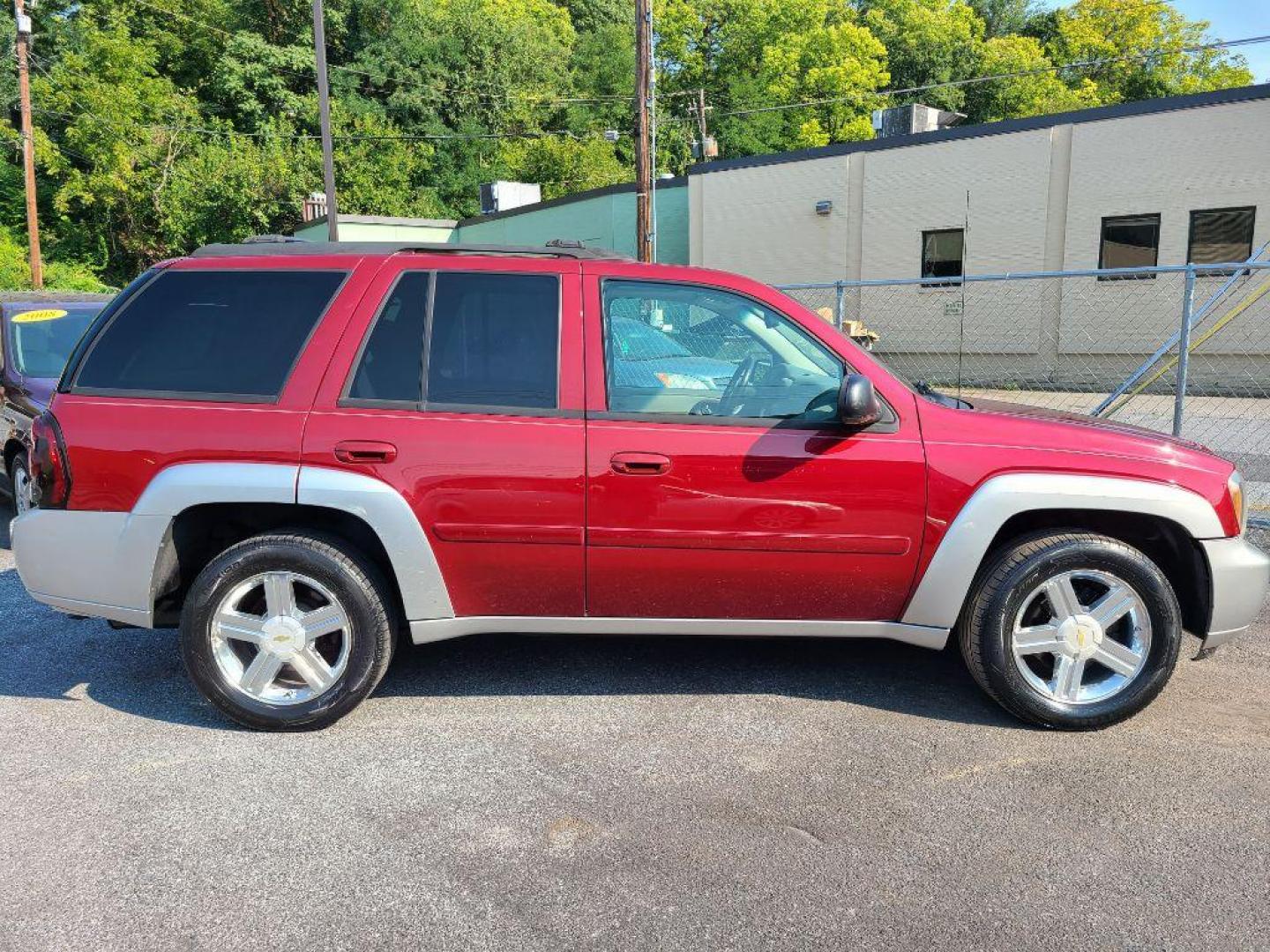 2007 RED CHEVROLET TRAILBLAZER LS (1GNDT13S872) with an 4.2L engine, Automatic transmission, located at 117 North Cameron Street, Harrisburg, PA, 17101, (717) 963-8962, 40.266762, -76.875259 - WE FINANCE!!! Good Credit/ Bad Credit/ No Credit - ALL Trade-Ins Welcomed!!! ***Guaranteed Credit Approval*** APPLY ONLINE or CALL us TODAY ;) Internet Prices and Marketplace Prices are SPECIAL discounted ***CASH DEALS*** Retail Prices are higher. Please call us to discuss your cash and finan - Photo#5