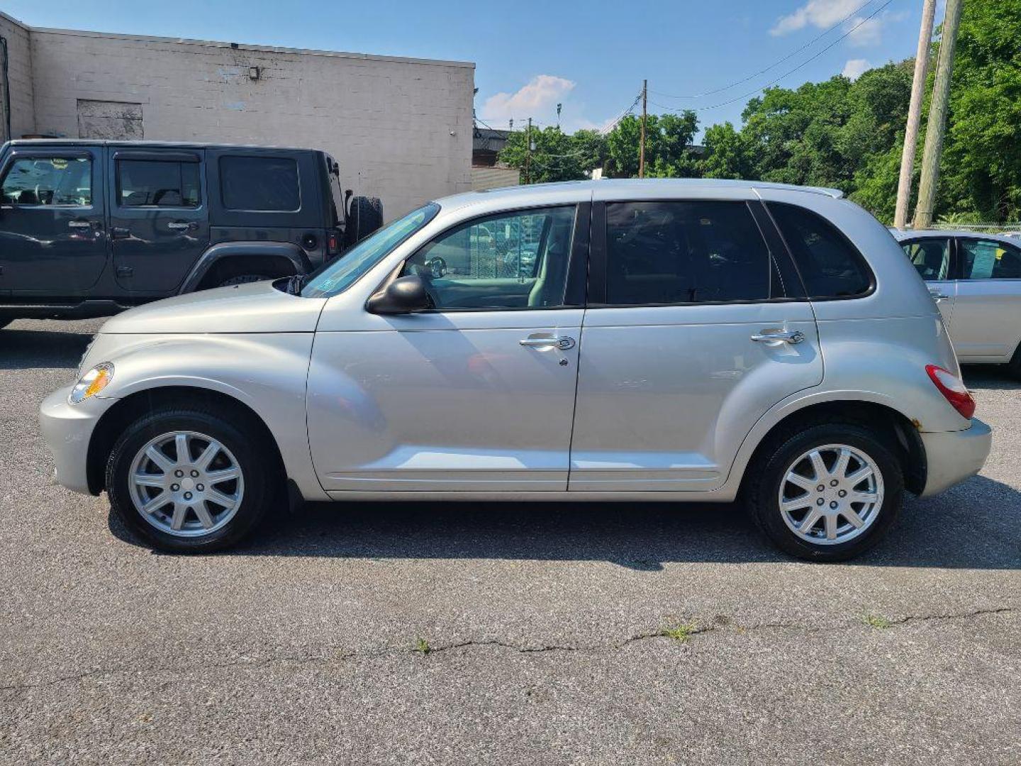 2007 SILVER CHRYSLER PT CRUISER LIMITED (3A8FY68BX7T) with an 2.4L engine, Automatic transmission, located at 7981 Paxton Street, Harrisburg, PA, 17111, (717) 561-2926, 40.261490, -76.749229 - WE FINANCE!!! Good Credit/ Bad Credit/ No Credit - ALL Trade-Ins Welcomed!!! ***Guaranteed Credit Approval*** APPLY ONLINE or CALL us TODAY ;) Internet Prices and Marketplace Prices are SPECIAL discounted ***CASH DEALS*** Retail Prices are higher. Please call us to discuss your cash and finan - Photo#1