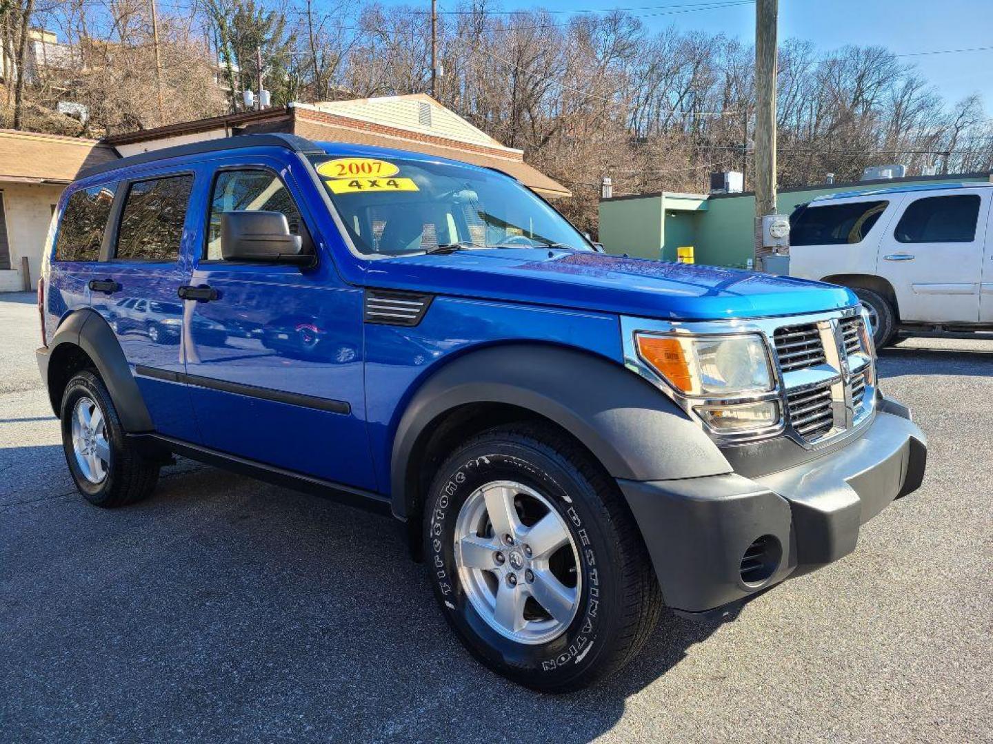 2007 BLUE DODGE NITRO SXT (1D8GU28K97W) with an 3.7L engine, Automatic transmission, located at 117 North Cameron Street, Harrisburg, PA, 17101, (717) 963-8962, 40.266762, -76.875259 - WE FINANCE!!! Good Credit/ Bad Credit/ No Credit - ALL Trade-Ins Welcomed!!! ***Guaranteed Credit Approval*** APPLY ONLINE or CALL us TODAY ;) Internet Prices and Marketplace Prices are SPECIAL discounted ***CASH DEALS*** Retail Prices are higher. Please call us to discuss your cash and finan - Photo#7