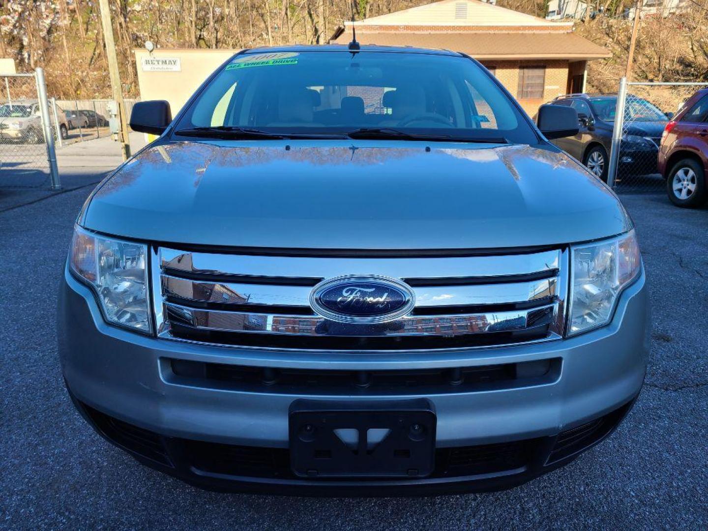 2007 GRAY FORD EDGE SE (2FMDK46C67B) with an 3.5L engine, Automatic transmission, located at 117 North Cameron Street, Harrisburg, PA, 17101, (717) 963-8962, 40.266762, -76.875259 - WE FINANCE!!! Good Credit/ Bad Credit/ No Credit - ALL Trade-Ins Welcomed!!! ***Guaranteed Credit Approval*** APPLY ONLINE or CALL us TODAY ;) Internet Prices and Marketplace Prices are SPECIAL discounted ***CASH DEALS*** Retail Prices are higher. Please call us to discuss your cash and finan - Photo#7