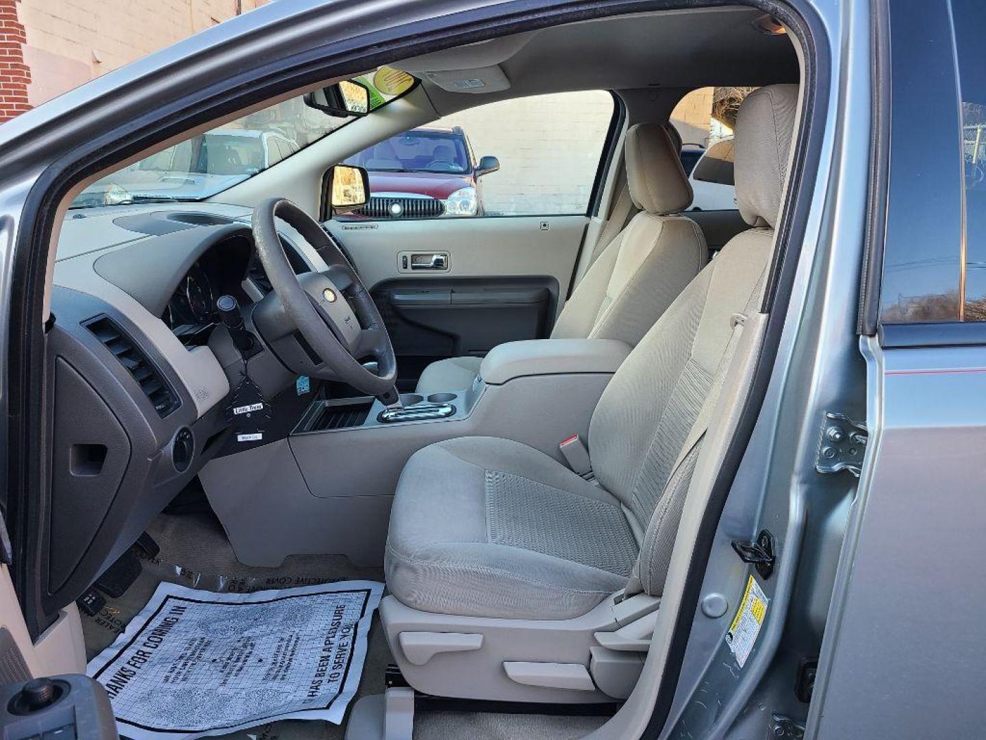 2007 GRAY FORD EDGE SE (2FMDK46C67B) with an 3.5L engine, Automatic transmission, located at 117 North Cameron Street, Harrisburg, PA, 17101, (717) 963-8962, 40.266762, -76.875259 - WE FINANCE!!! Good Credit/ Bad Credit/ No Credit - ALL Trade-Ins Welcomed!!! ***Guaranteed Credit Approval*** APPLY ONLINE or CALL us TODAY ;) Internet Prices and Marketplace Prices are SPECIAL discounted ***CASH DEALS*** Retail Prices are higher. Please call us to discuss your cash and finan - Photo#8