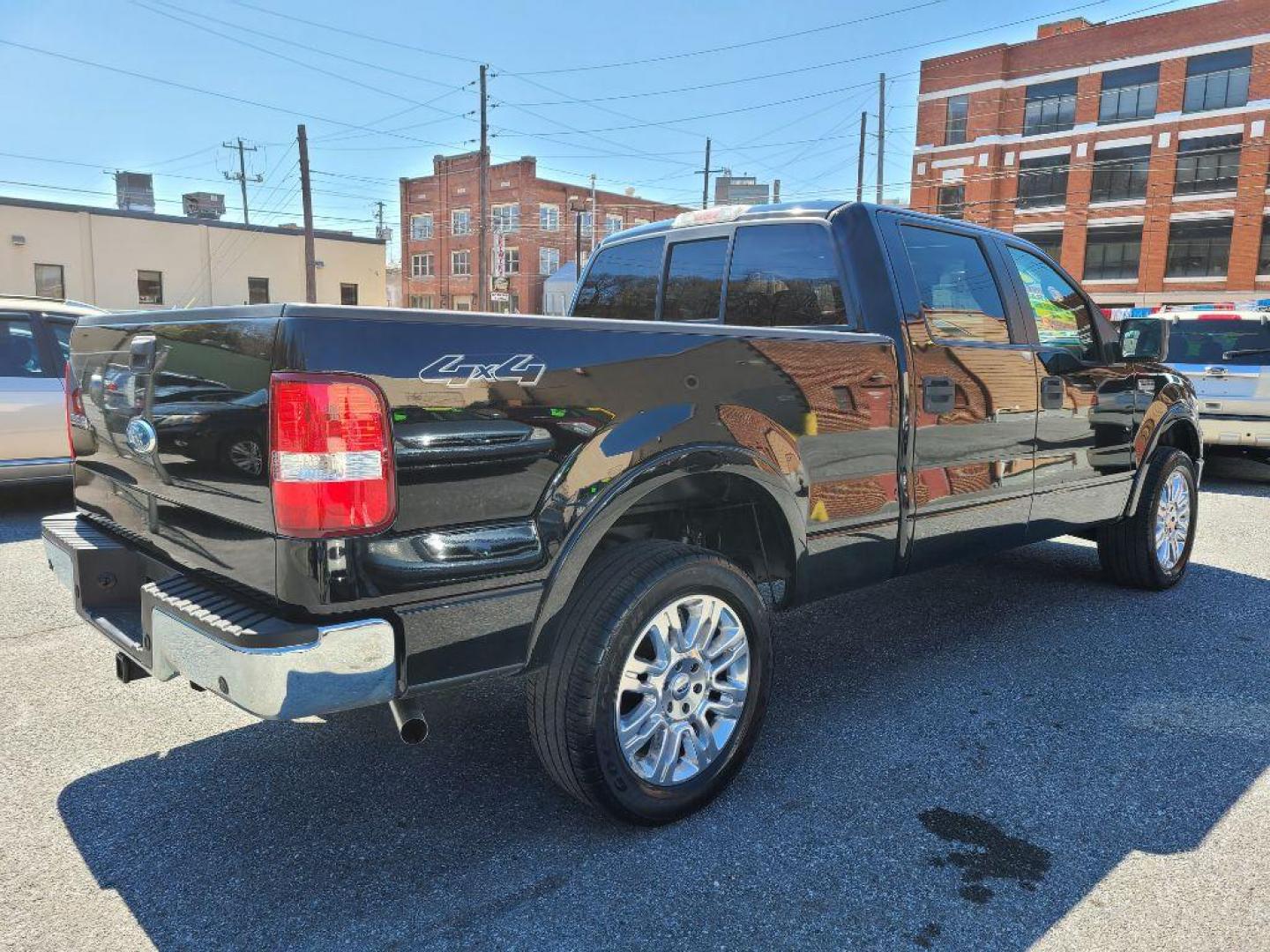 2007 BLACK FORD F150 LARIAT SUPERCREW (1FTPW14V97F) with an 5.4L engine, Automatic transmission, located at 117 North Cameron Street, Harrisburg, PA, 17101, (717) 963-8962, 40.266762, -76.875259 - WE FINANCE!!! Good Credit/ Bad Credit/ No Credit - ALL Trade-Ins Welcomed!!! ***Guaranteed Credit Approval*** APPLY ONLINE or CALL us TODAY ;) Internet Prices and Marketplace Prices are SPECIAL discounted ***CASH DEALS*** Retail Prices are higher. Please call us to discuss your cash and finan - Photo#4