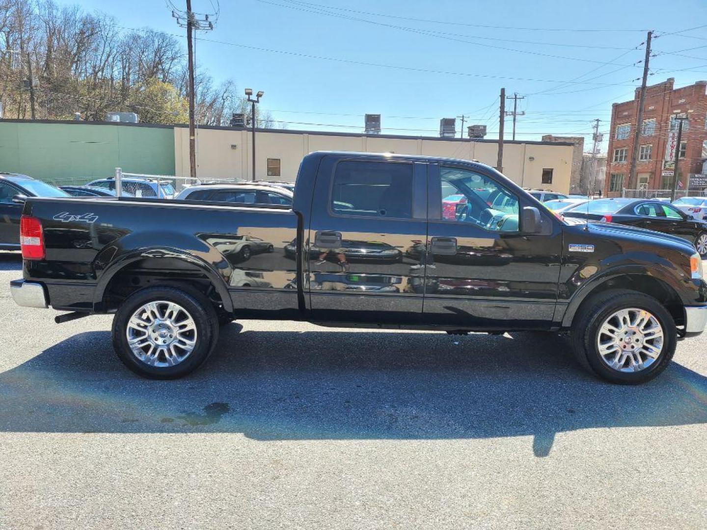 2007 BLACK FORD F150 LARIAT SUPERCREW (1FTPW14V97F) with an 5.4L engine, Automatic transmission, located at 117 North Cameron Street, Harrisburg, PA, 17101, (717) 963-8962, 40.266762, -76.875259 - WE FINANCE!!! Good Credit/ Bad Credit/ No Credit - ALL Trade-Ins Welcomed!!! ***Guaranteed Credit Approval*** APPLY ONLINE or CALL us TODAY ;) Internet Prices and Marketplace Prices are SPECIAL discounted ***CASH DEALS*** Retail Prices are higher. Please call us to discuss your cash and finan - Photo#5