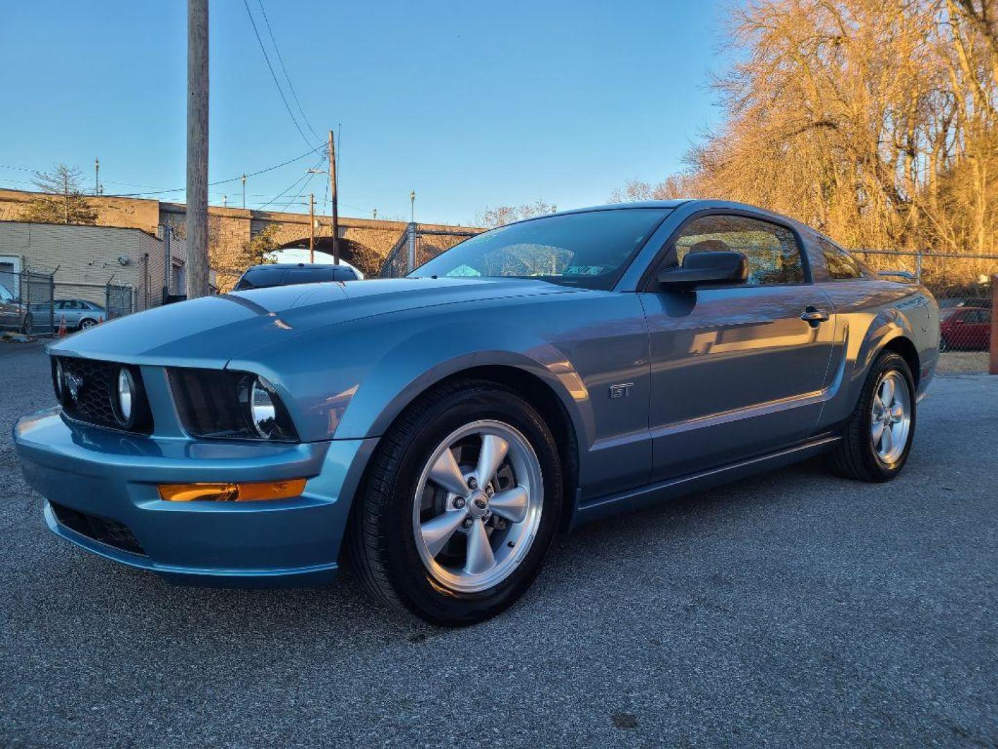 2007 BLUE FORD MUSTANG GT (1ZVHT82HX75) with an 4.6L engine, Automatic transmission, located at 117 North Cameron Street, Harrisburg, PA, 17101, (717) 963-8962, 40.266762, -76.875259 - WE FINANCE!!! Good Credit/ Bad Credit/ No Credit - ALL Trade-Ins Welcomed!!! ***Guaranteed Credit Approval*** APPLY ONLINE or CALL us TODAY ;) Internet Prices and Marketplace Prices are SPECIAL discounted ***CASH DEALS*** Retail Prices are higher. Please call us to discuss your cash and finan - Photo#0