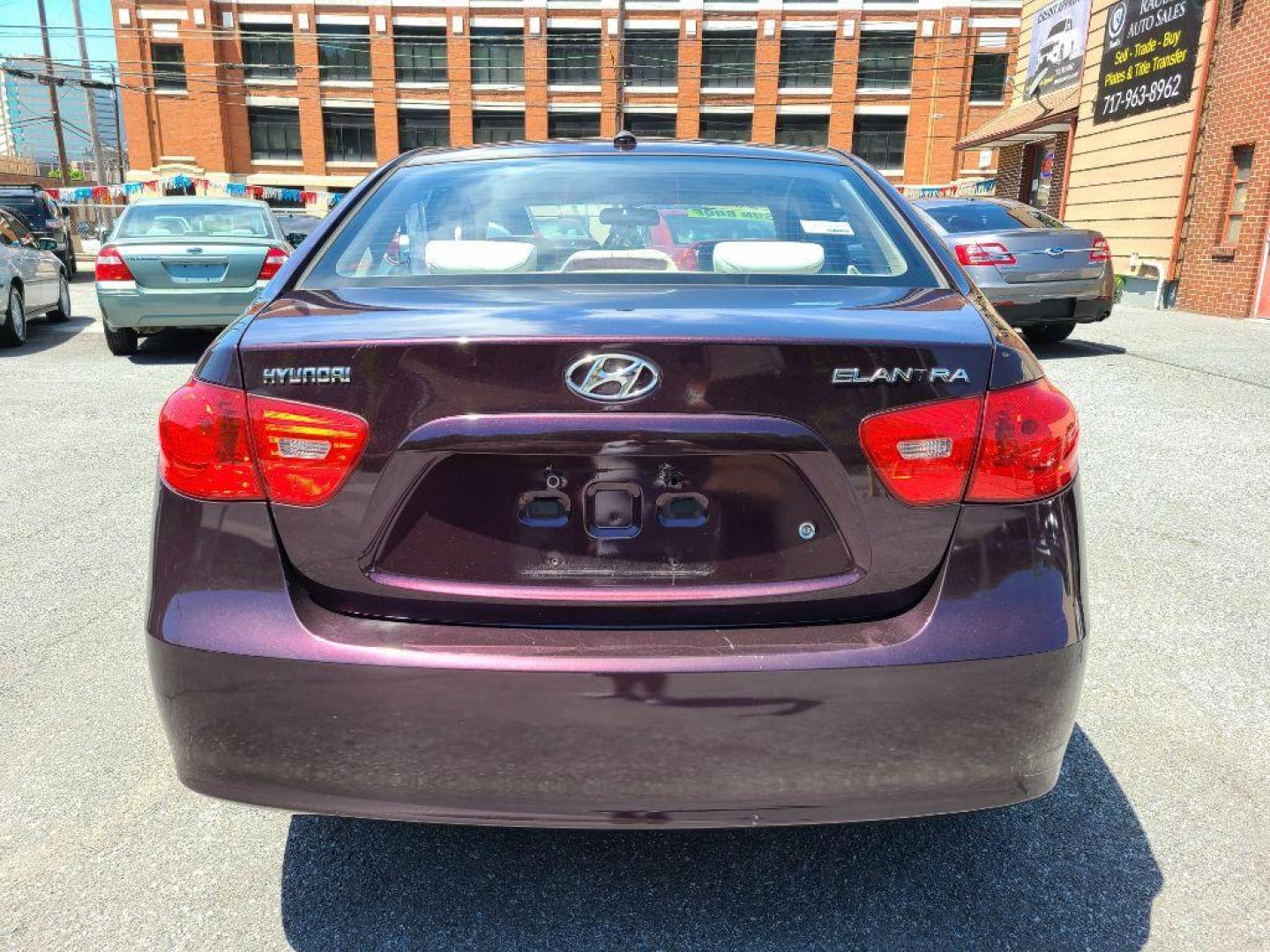 2007 BURGUN HYUNDAI ELANTRA GLS (KMHDU46D67U) with an 2.0L engine, Automatic transmission, located at 117 North Cameron Street, Harrisburg, PA, 17101, (717) 963-8962, 40.266762, -76.875259 - WE FINANCE!!! Good Credit/ Bad Credit/ No Credit - ALL Trade-Ins Welcomed!!! ***Guaranteed Credit Approval*** APPLY ONLINE or CALL us TODAY ;) Internet Prices and Marketplace Prices are SPECIAL discounted ***CASH DEALS*** Retail Prices are higher. Please call us to discuss your cash and finan - Photo#3