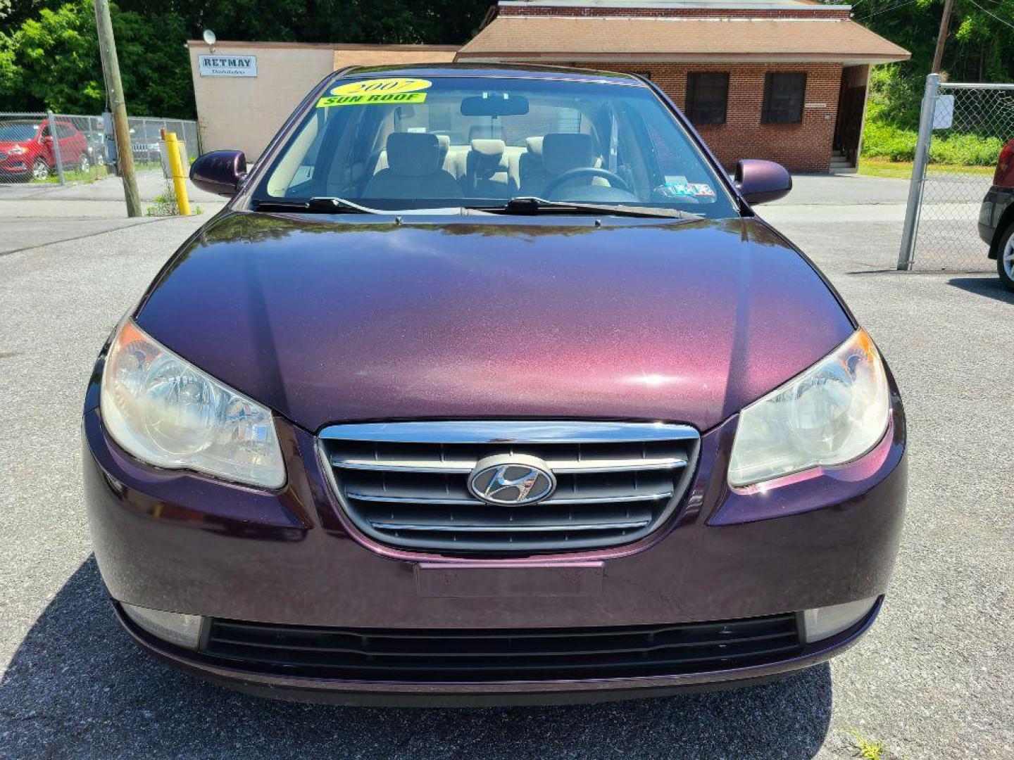 2007 BURGUN HYUNDAI ELANTRA GLS (KMHDU46D67U) with an 2.0L engine, Automatic transmission, located at 117 North Cameron Street, Harrisburg, PA, 17101, (717) 963-8962, 40.266762, -76.875259 - WE FINANCE!!! Good Credit/ Bad Credit/ No Credit - ALL Trade-Ins Welcomed!!! ***Guaranteed Credit Approval*** APPLY ONLINE or CALL us TODAY ;) Internet Prices and Marketplace Prices are SPECIAL discounted ***CASH DEALS*** Retail Prices are higher. Please call us to discuss your cash and finan - Photo#7