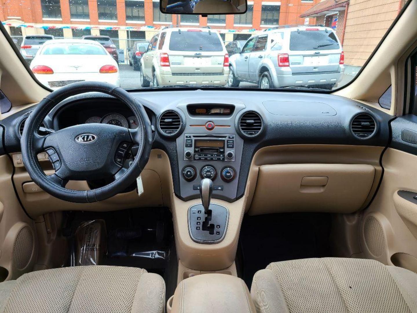 2007 TAN KIA RONDO LX (KNAFG526077) with an 2.7L engine, Automatic transmission, located at 117 North Cameron Street, Harrisburg, PA, 17101, (717) 963-8962, 40.266762, -76.875259 - WE FINANCE!!! Good Credit/ Bad Credit/ No Credit - ALL Trade-Ins Welcomed!!! ***Guaranteed Credit Approval*** APPLY ONLINE or CALL us TODAY ;) Internet Prices and Marketplace Prices are SPECIAL discounted ***CASH DEALS*** Retail Prices are higher. Please call us to discuss your cash and finan - Photo#9