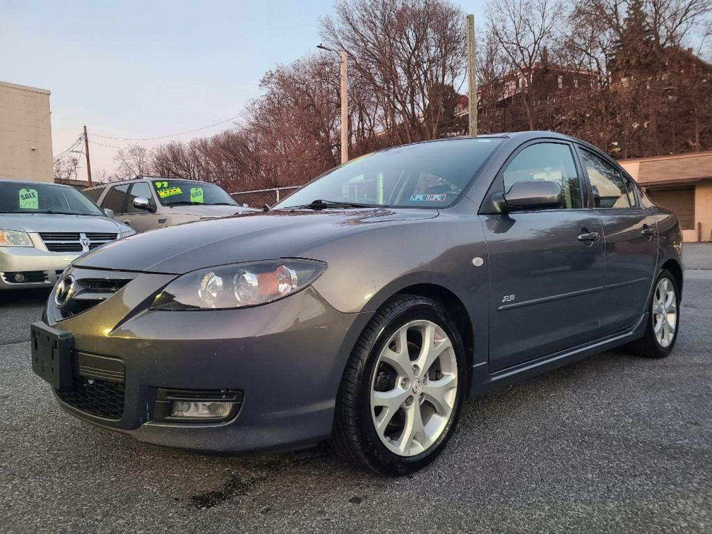 2007 SILVER MAZDA 3 S (JM1BK323771) with an 2.3L engine, Automatic transmission, located at 117 North Cameron Street, Harrisburg, PA, 17101, (717) 963-8962, 40.266762, -76.875259 - WE FINANCE!!! Good Credit/ Bad Credit/ No Credit - ALL Trade-Ins Welcomed!!! ***Guaranteed Credit Approval*** APPLY ONLINE or CALL us TODAY ;) Internet Prices and Marketplace Prices are SPECIAL discounted ***CASH DEALS*** Retail Prices are higher. Please call us to discuss your cash and finan - Photo#0