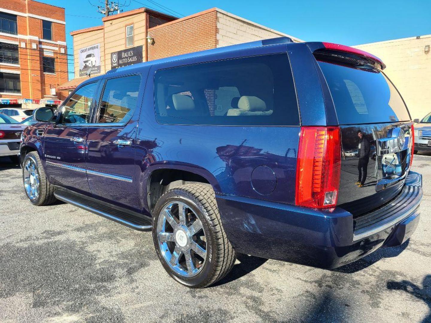 2008 BLUE CADILLAC ESCALADE ESV (1GYFK66848R) with an 6.2L engine, Automatic transmission, located at 117 North Cameron Street, Harrisburg, PA, 17101, (717) 963-8962, 40.266762, -76.875259 - WE FINANCE!!! Good Credit/ Bad Credit/ No Credit - ALL Trade-Ins Welcomed!!! ***Guaranteed Credit Approval*** APPLY ONLINE or CALL us TODAY ;) Internet Prices and Marketplace Prices are SPECIAL discounted ***CASH DEALS*** Retail Prices are higher. Please call us to discuss your cash and finan - Photo#2