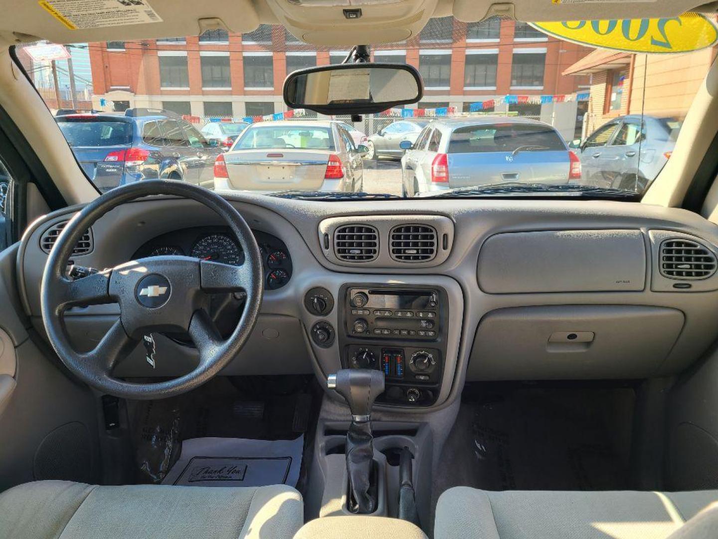 2008 BLUE CHEVROLET TRAILBLAZER LS (1GNDT13S782) with an 4.2L engine, Automatic transmission, located at 117 North Cameron Street, Harrisburg, PA, 17101, (717) 963-8962, 40.266762, -76.875259 - WE FINANCE!!! Good Credit/ Bad Credit/ No Credit - ALL Trade-Ins Welcomed!!! ***Guaranteed Credit Approval*** APPLY ONLINE or CALL us TODAY ;) Internet Prices and Marketplace Prices are SPECIAL discounted ***CASH DEALS*** Retail Prices are higher. Please call us to discuss your cash and finan - Photo#10