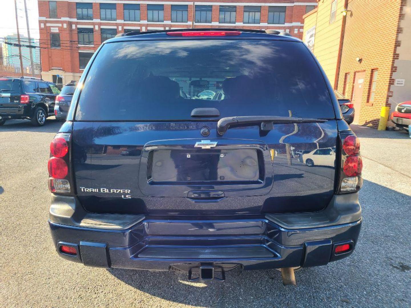 2008 BLUE CHEVROLET TRAILBLAZER LS (1GNDT13S782) with an 4.2L engine, Automatic transmission, located at 117 North Cameron Street, Harrisburg, PA, 17101, (717) 963-8962, 40.266762, -76.875259 - WE FINANCE!!! Good Credit/ Bad Credit/ No Credit - ALL Trade-Ins Welcomed!!! ***Guaranteed Credit Approval*** APPLY ONLINE or CALL us TODAY ;) Internet Prices and Marketplace Prices are SPECIAL discounted ***CASH DEALS*** Retail Prices are higher. Please call us to discuss your cash and finan - Photo#3