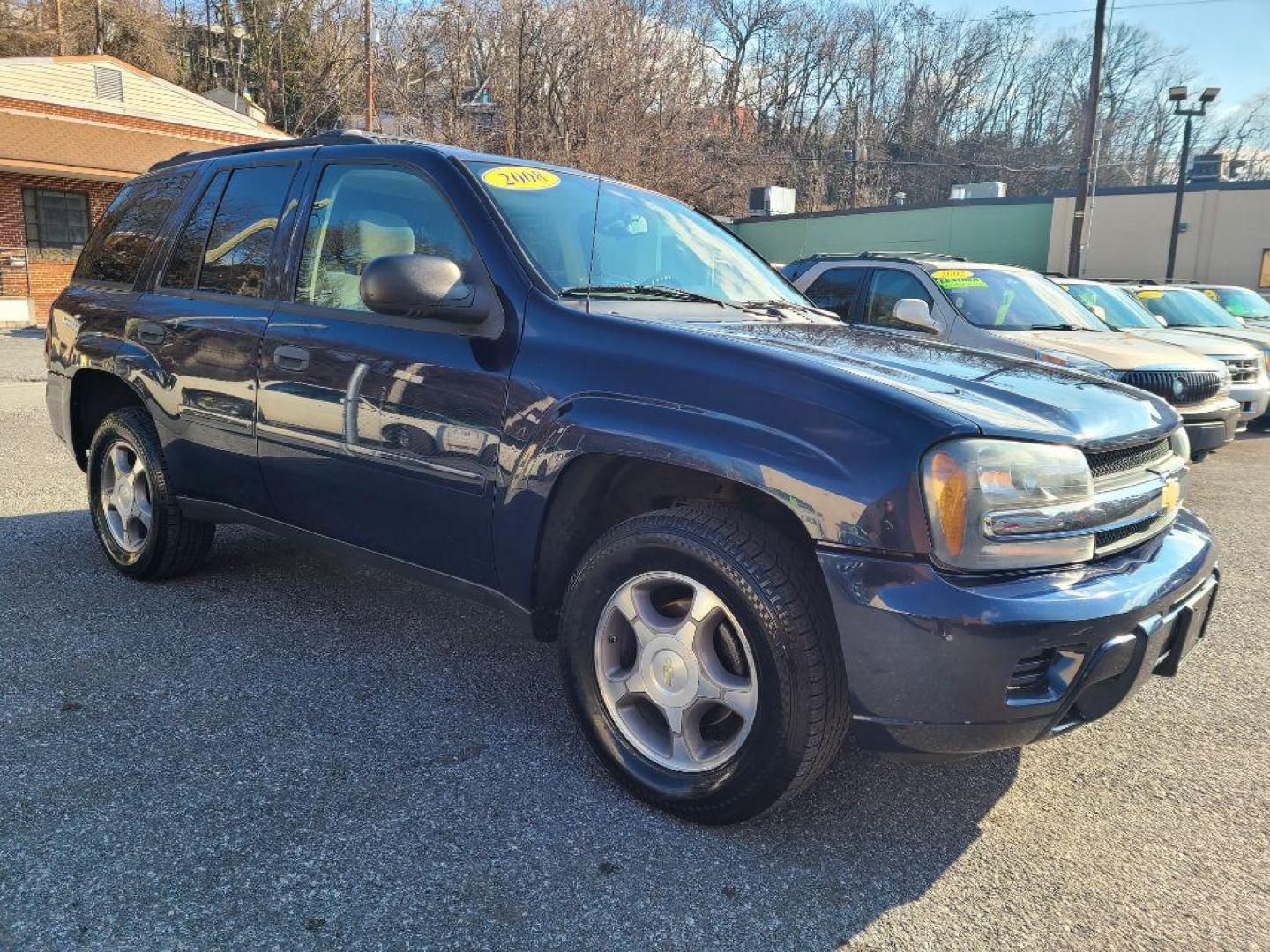 2008 BLUE CHEVROLET TRAILBLAZER LS (1GNDT13S782) with an 4.2L engine, Automatic transmission, located at 117 North Cameron Street, Harrisburg, PA, 17101, (717) 963-8962, 40.266762, -76.875259 - WE FINANCE!!! Good Credit/ Bad Credit/ No Credit - ALL Trade-Ins Welcomed!!! ***Guaranteed Credit Approval*** APPLY ONLINE or CALL us TODAY ;) Internet Prices and Marketplace Prices are SPECIAL discounted ***CASH DEALS*** Retail Prices are higher. Please call us to discuss your cash and finan - Photo#6