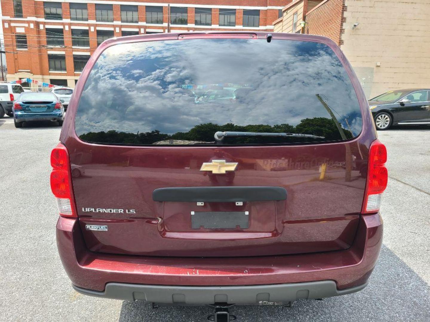 2008 RED CHEVROLET UPLANDER LS (1GNDV23WX8D) with an 3.9L engine, Automatic transmission, located at 117 North Cameron Street, Harrisburg, PA, 17101, (717) 963-8962, 40.266762, -76.875259 - WE FINANCE!!! Good Credit/ Bad Credit/ No Credit - ALL Trade-Ins Welcomed!!! ***Guaranteed Credit Approval*** APPLY ONLINE or CALL us TODAY ;) Internet Prices and Marketplace Prices are SPECIAL discounted ***CASH DEALS*** Retail Prices are higher. Please call us to discuss your cash and finan - Photo#3