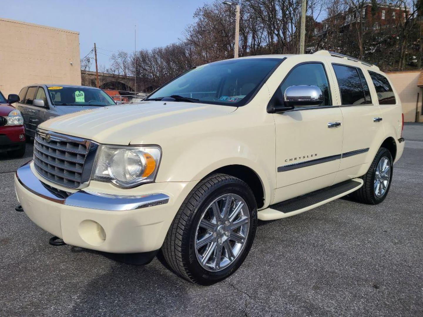 2008 WHITE CHRYSLER ASPEN LIMITED (1A8HW58208F) with an 5.7L engine, Automatic transmission, located at 117 North Cameron Street, Harrisburg, PA, 17101, (717) 963-8962, 40.266762, -76.875259 - WE FINANCE!!! Good Credit/ Bad Credit/ No Credit - ALL Trade-Ins Welcomed!!! ***Guaranteed Credit Approval*** APPLY ONLINE or CALL us TODAY ;) Internet Prices and Marketplace Prices are SPECIAL discounted ***CASH DEALS*** Retail Prices are higher. Please call us to discuss your cash and finan - Photo#0