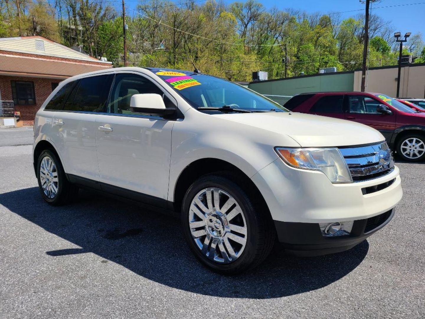 2008 WHITE FORD EDGE LIMITED (2FMDK49C08B) with an 3.5L engine, Automatic transmission, located at 117 North Cameron Street, Harrisburg, PA, 17101, (717) 963-8962, 40.266762, -76.875259 - WE FINANCE!!! Good Credit/ Bad Credit/ No Credit - ALL Trade-Ins Welcomed!!! ***Guaranteed Credit Approval*** APPLY ONLINE or CALL us TODAY ;) Internet Prices and Marketplace Prices are SPECIAL discounted ***CASH DEALS*** Retail Prices are higher. Please call us to discuss your cash and finan - Photo#6