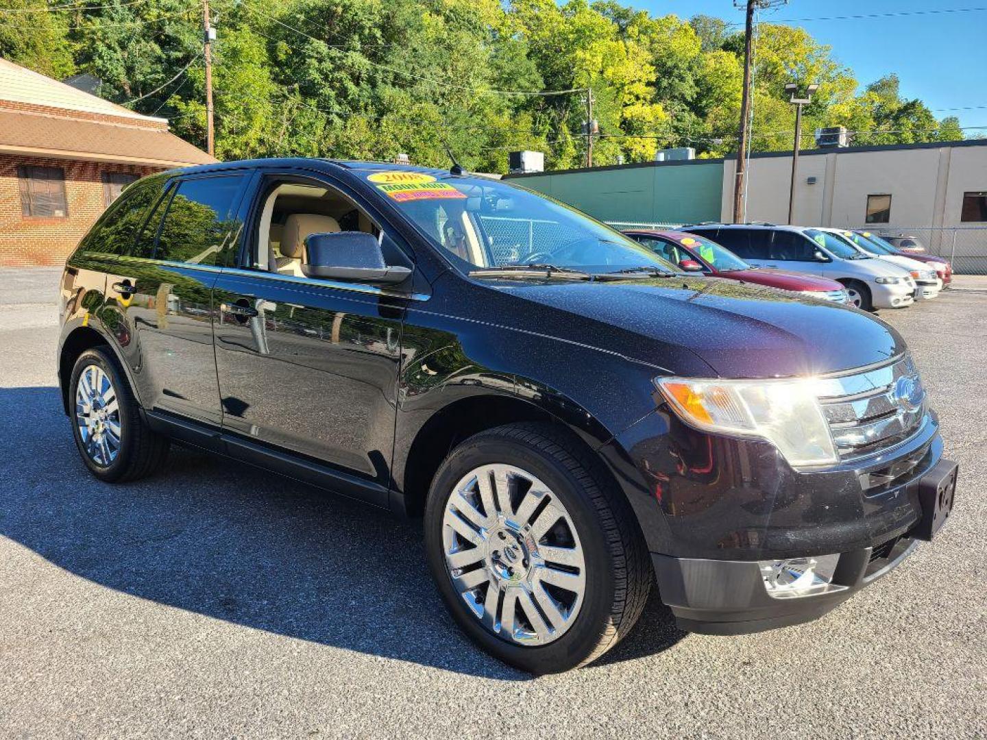 2008 BLACK FORD EDGE LIMITED (2FMDK49C58B) with an 3.5L engine, Automatic transmission, located at 117 North Cameron Street, Harrisburg, PA, 17101, (717) 963-8962, 40.266762, -76.875259 - WE FINANCE!!! Good Credit/ Bad Credit/ No Credit - ALL Trade-Ins Welcomed!!! ***Guaranteed Credit Approval*** APPLY ONLINE or CALL us TODAY ;) Internet Prices and Marketplace Prices are SPECIAL discounted ***CASH DEALS*** Retail Prices are higher. Please call us to discuss your cash and finan - Photo#6