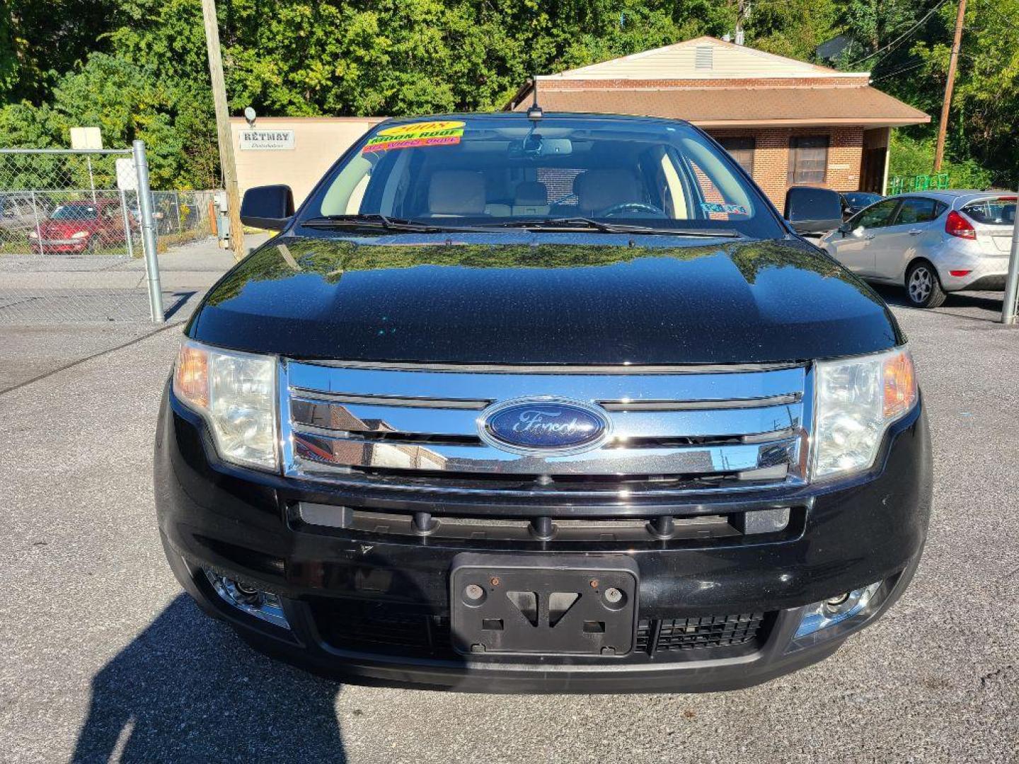 2008 BLACK FORD EDGE LIMITED (2FMDK49C58B) with an 3.5L engine, Automatic transmission, located at 117 North Cameron Street, Harrisburg, PA, 17101, (717) 963-8962, 40.266762, -76.875259 - WE FINANCE!!! Good Credit/ Bad Credit/ No Credit - ALL Trade-Ins Welcomed!!! ***Guaranteed Credit Approval*** APPLY ONLINE or CALL us TODAY ;) Internet Prices and Marketplace Prices are SPECIAL discounted ***CASH DEALS*** Retail Prices are higher. Please call us to discuss your cash and finan - Photo#7