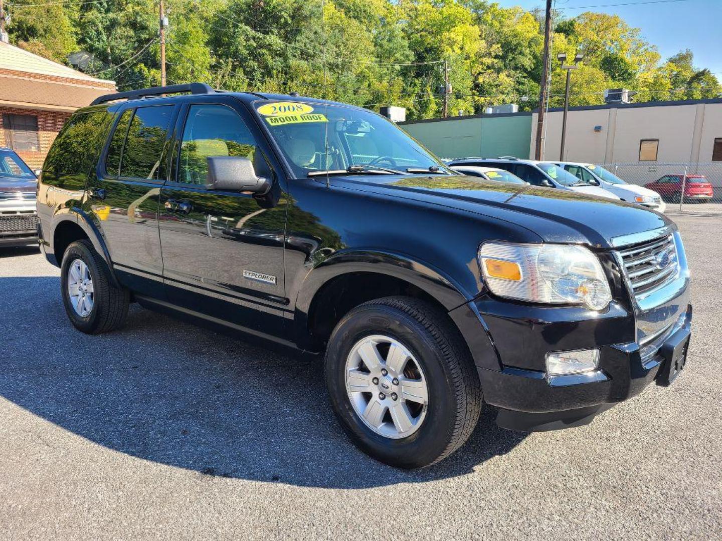 2008 BLACK FORD EXPLORER XLT (1FMEU73E88U) with an 4.0L engine, Automatic transmission, located at 117 North Cameron Street, Harrisburg, PA, 17101, (717) 963-8962, 40.266762, -76.875259 - WE FINANCE!!! Good Credit/ Bad Credit/ No Credit - ALL Trade-Ins Welcomed!!! ***Guaranteed Credit Approval*** APPLY ONLINE or CALL us TODAY ;) Internet Prices and Marketplace Prices are SPECIAL discounted ***CASH DEALS*** Retail Prices are higher. Please call us to discuss your cash and finan - Photo#6