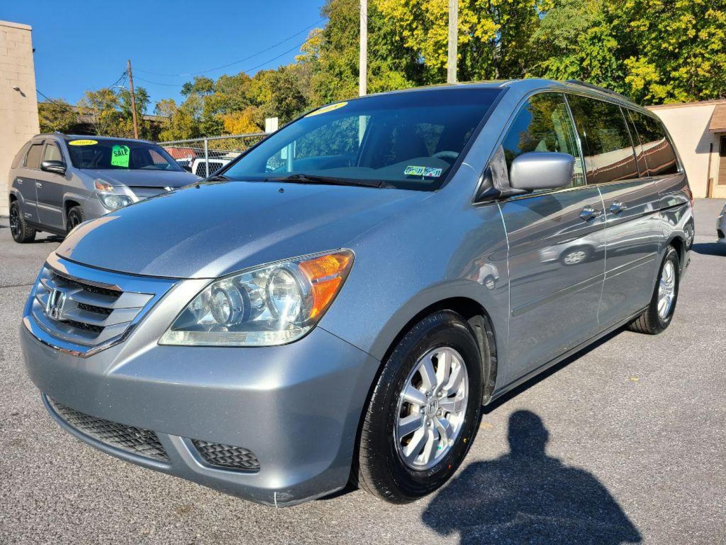 2008 SILVER HONDA ODYSSEY EX (5FNRL38468B) with an 3.5L engine, Automatic transmission, located at 7981 Paxton Street, Harrisburg, PA, 17111, (717) 561-2926, 40.261490, -76.749229 - WE FINANCE!!! Good Credit/ Bad Credit/ No Credit - ALL Trade-Ins Welcomed!!! ***Guaranteed Credit Approval*** APPLY ONLINE or CALL us TODAY ;) Internet Prices and Marketplace Prices are SPECIAL discounted ***CASH DEALS*** Retail Prices are higher. Please call us to discuss your cash and finan - Photo#0