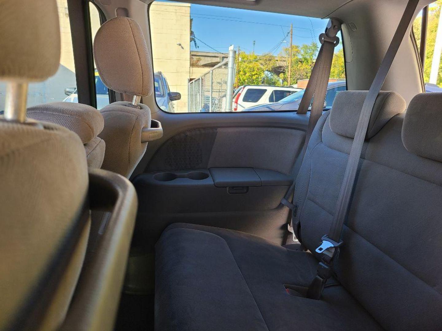 2008 SILVER HONDA ODYSSEY EX (5FNRL38468B) with an 3.5L engine, Automatic transmission, located at 7981 Paxton Street, Harrisburg, PA, 17111, (717) 561-2926, 40.261490, -76.749229 - WE FINANCE!!! Good Credit/ Bad Credit/ No Credit - ALL Trade-Ins Welcomed!!! ***Guaranteed Credit Approval*** APPLY ONLINE or CALL us TODAY ;) Internet Prices and Marketplace Prices are SPECIAL discounted ***CASH DEALS*** Retail Prices are higher. Please call us to discuss your cash and finan - Photo#13