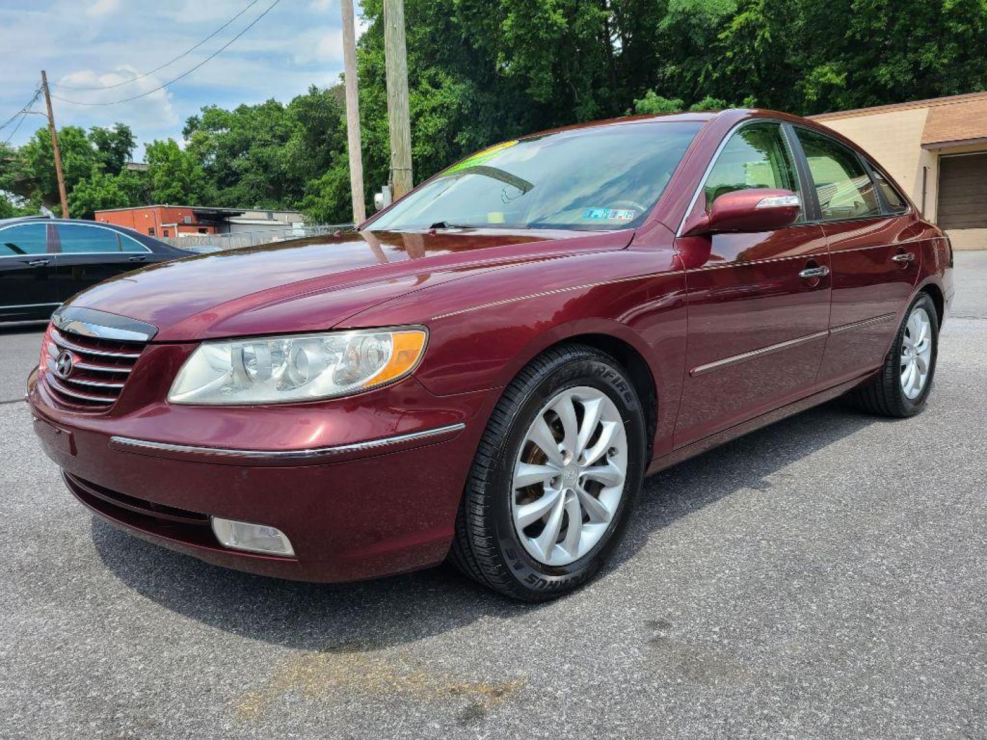 2008 BURG HYUNDAI AZERA SE (KMHFC46FX8A) with an 3.8L engine, Automatic transmission, located at 117 North Cameron Street, Harrisburg, PA, 17101, (717) 963-8962, 40.266762, -76.875259 - WE FINANCE!!! Good Credit/ Bad Credit/ No Credit - ALL Trade-Ins Welcomed!!! ***Guaranteed Credit Approval*** APPLY ONLINE or CALL us TODAY ;) Internet Prices and Marketplace Prices are SPECIAL discounted ***CASH DEALS*** Retail Prices are higher. Please call us to discuss your cash and finan - Photo#0