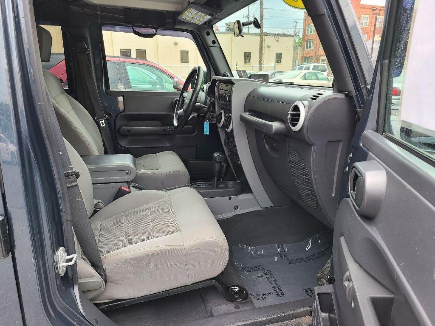 2008 BLUE JEEP WRANGLER UNLIMI SAHARA (1J4GA59118L) with an 3.8L engine, Automatic transmission, located at 117 North Cameron Street, Harrisburg, PA, 17101, (717) 963-8962, 40.266762, -76.875259 - WE FINANCE!!! Good Credit/ Bad Credit/ No Credit - ALL Trade-Ins Welcomed!!! ***Guaranteed Credit Approval*** APPLY ONLINE or CALL us TODAY ;) Internet Prices and Marketplace Prices are SPECIAL discounted ***CASH DEALS*** Retail Prices are higher. Please call us to discuss your cash and finan - Photo#15