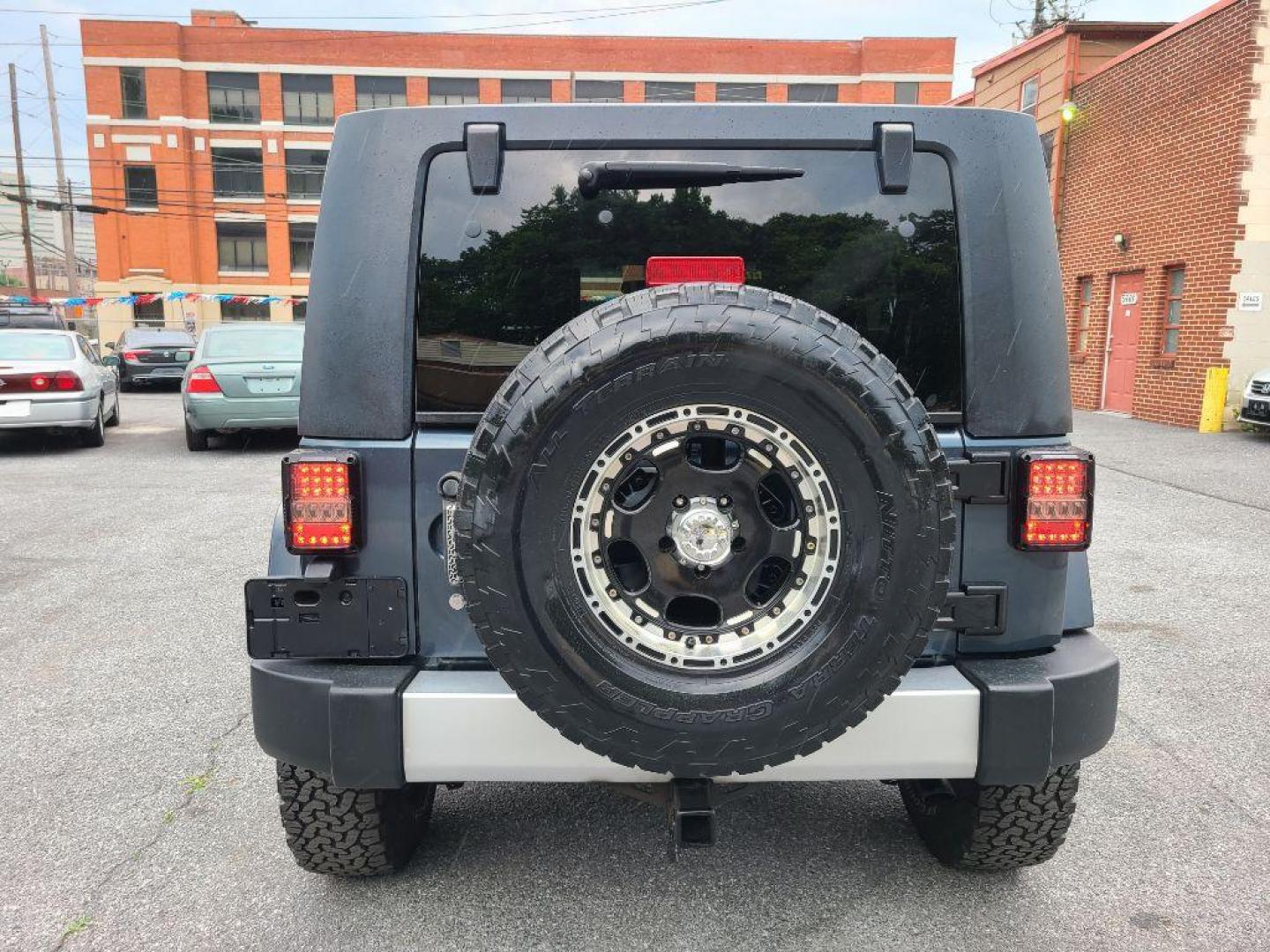 2008 BLUE JEEP WRANGLER UNLIMI SAHARA (1J4GA59118L) with an 3.8L engine, Automatic transmission, located at 117 North Cameron Street, Harrisburg, PA, 17101, (717) 963-8962, 40.266762, -76.875259 - WE FINANCE!!! Good Credit/ Bad Credit/ No Credit - ALL Trade-Ins Welcomed!!! ***Guaranteed Credit Approval*** APPLY ONLINE or CALL us TODAY ;) Internet Prices and Marketplace Prices are SPECIAL discounted ***CASH DEALS*** Retail Prices are higher. Please call us to discuss your cash and finan - Photo#3