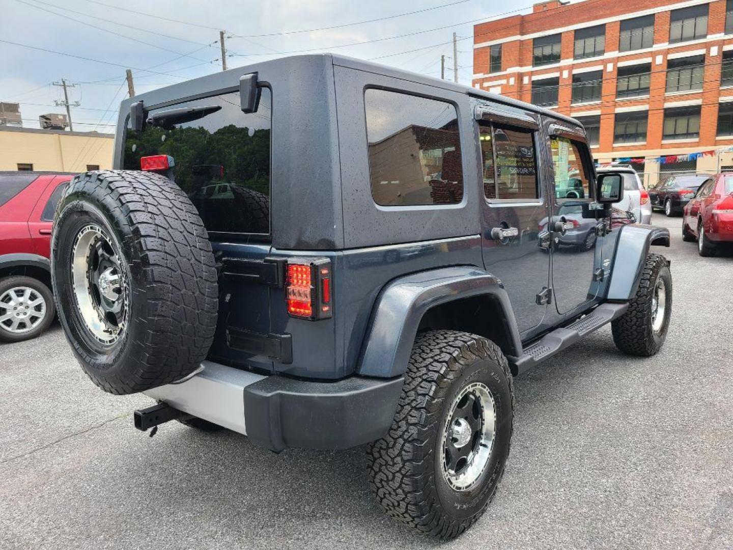 2008 BLUE JEEP WRANGLER UNLIMI SAHARA (1J4GA59118L) with an 3.8L engine, Automatic transmission, located at 117 North Cameron Street, Harrisburg, PA, 17101, (717) 963-8962, 40.266762, -76.875259 - WE FINANCE!!! Good Credit/ Bad Credit/ No Credit - ALL Trade-Ins Welcomed!!! ***Guaranteed Credit Approval*** APPLY ONLINE or CALL us TODAY ;) Internet Prices and Marketplace Prices are SPECIAL discounted ***CASH DEALS*** Retail Prices are higher. Please call us to discuss your cash and finan - Photo#4