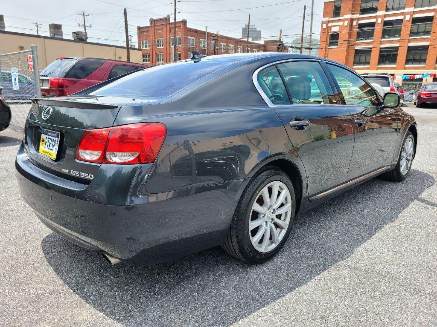 2008 GRAY LEXUS GS 350 (JTHCE96S880) with an 3.5L engine, Automatic transmission, located at 117 North Cameron Street, Harrisburg, PA, 17101, (717) 963-8962, 40.266762, -76.875259 - WE FINANCE!!! Good Credit/ Bad Credit/ No Credit - ALL Trade-Ins Welcomed!!! ***Guaranteed Credit Approval*** APPLY ONLINE or CALL us TODAY ;) Internet Prices and Marketplace Prices are SPECIAL discounted ***CASH DEALS*** Retail Prices are higher. Please call us to discuss your cash and finan - Photo#4