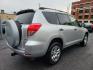 2008 SILVER TOYOTA RAV4 4WD (JTMBD35VX85) with an 2.4L engine, Automatic transmission, located at 117 North Cameron Street, Harrisburg, PA, 17101, (717) 963-8962, 40.266762, -76.875259 - WE FINANCE!!! Good Credit/ Bad Credit/ No Credit - ALL Trade-Ins Welcomed!!! ***Guaranteed Credit Approval*** APPLY ONLINE or CALL us TODAY ;) Internet Prices and Marketplace Prices are SPECIAL discounted ***CASH DEALS*** Retail Prices are higher. Please call us to discuss your cash and finan - Photo#4