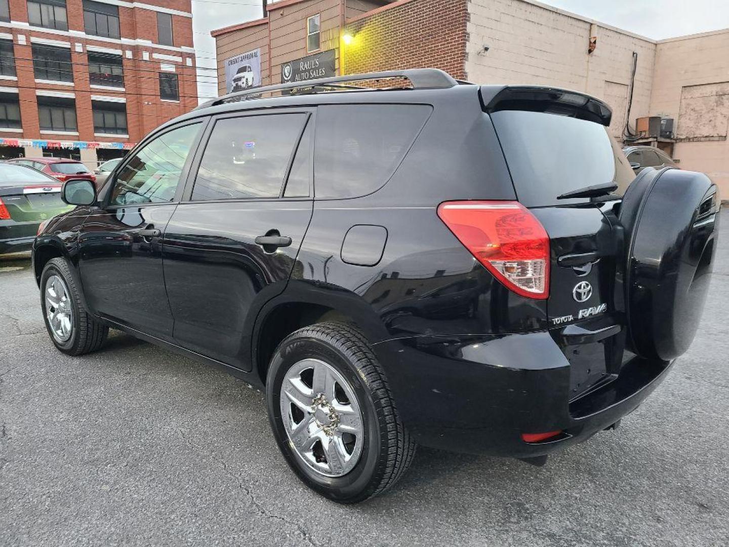 2008 BLACK TOYOTA RAV4 4WD (JTMBD33V686) with an 2.4L engine, Automatic transmission, located at 117 North Cameron Street, Harrisburg, PA, 17101, (717) 963-8962, 40.266762, -76.875259 - WE FINANCE!!! Good Credit/ Bad Credit/ No Credit - ALL Trade-Ins Welcomed!!! ***Guaranteed Credit Approval*** APPLY ONLINE or CALL us TODAY ;) Internet Prices and Marketplace Prices are SPECIAL discounted ***CASH DEALS*** Retail Prices are higher. Please call us to discuss your cash and finan - Photo#2