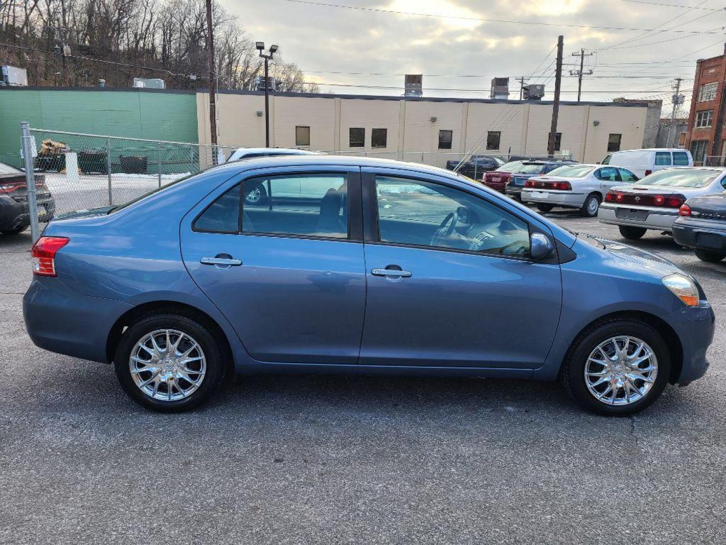 2008 BLUE TOYOTA YARIS SEDAN (JTDBT903284) with an 1.5L engine, Automatic transmission, located at 117 North Cameron Street, Harrisburg, PA, 17101, (717) 963-8962, 40.266762, -76.875259 - WE FINANCE!!! Good Credit/ Bad Credit/ No Credit - ALL Trade-Ins Welcomed!!! ***Guaranteed Credit Approval*** APPLY ONLINE or CALL us TODAY ;) Internet Prices and Marketplace Prices are SPECIAL discounted ***CASH DEALS*** Retail Prices are higher. Please call us to discuss your cash and finan - Photo#5